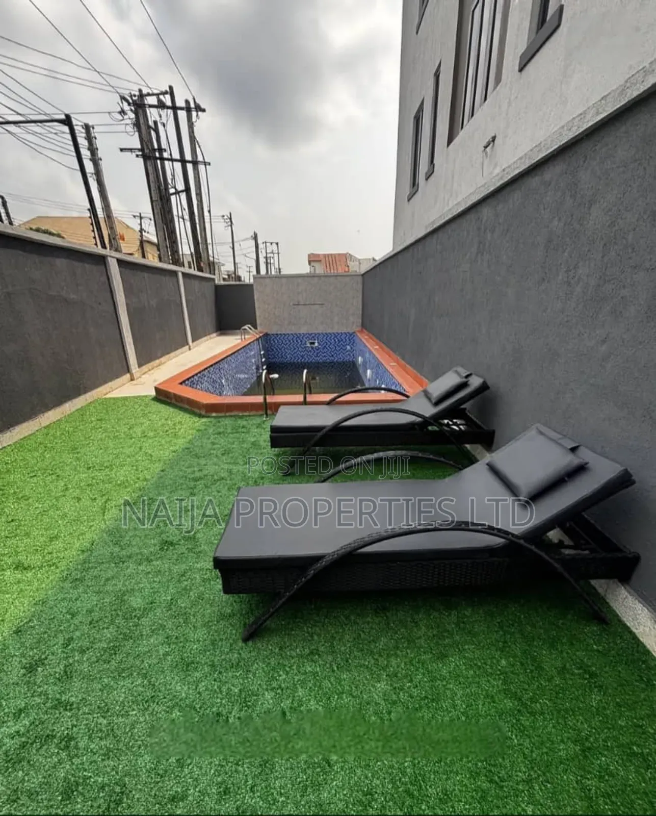 4bdrm Duplex in Ogudu GRA for sale