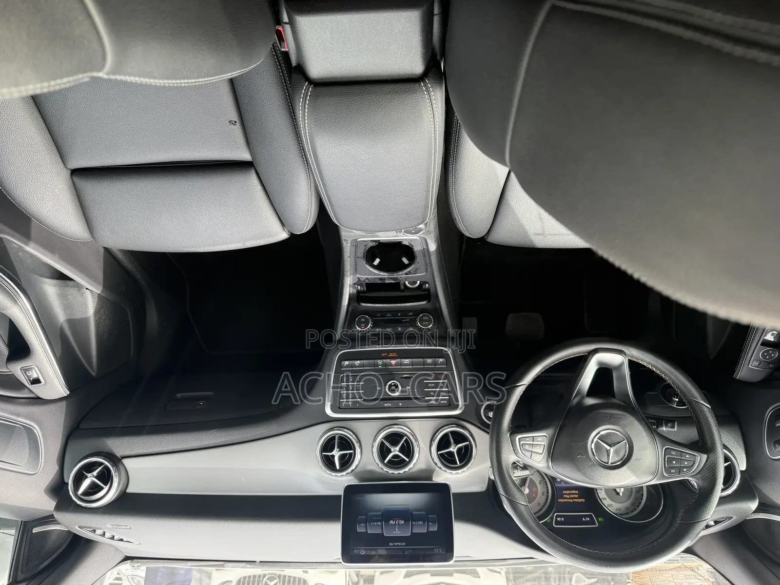 Mercedes-Benz GLA 250 2016 Silver