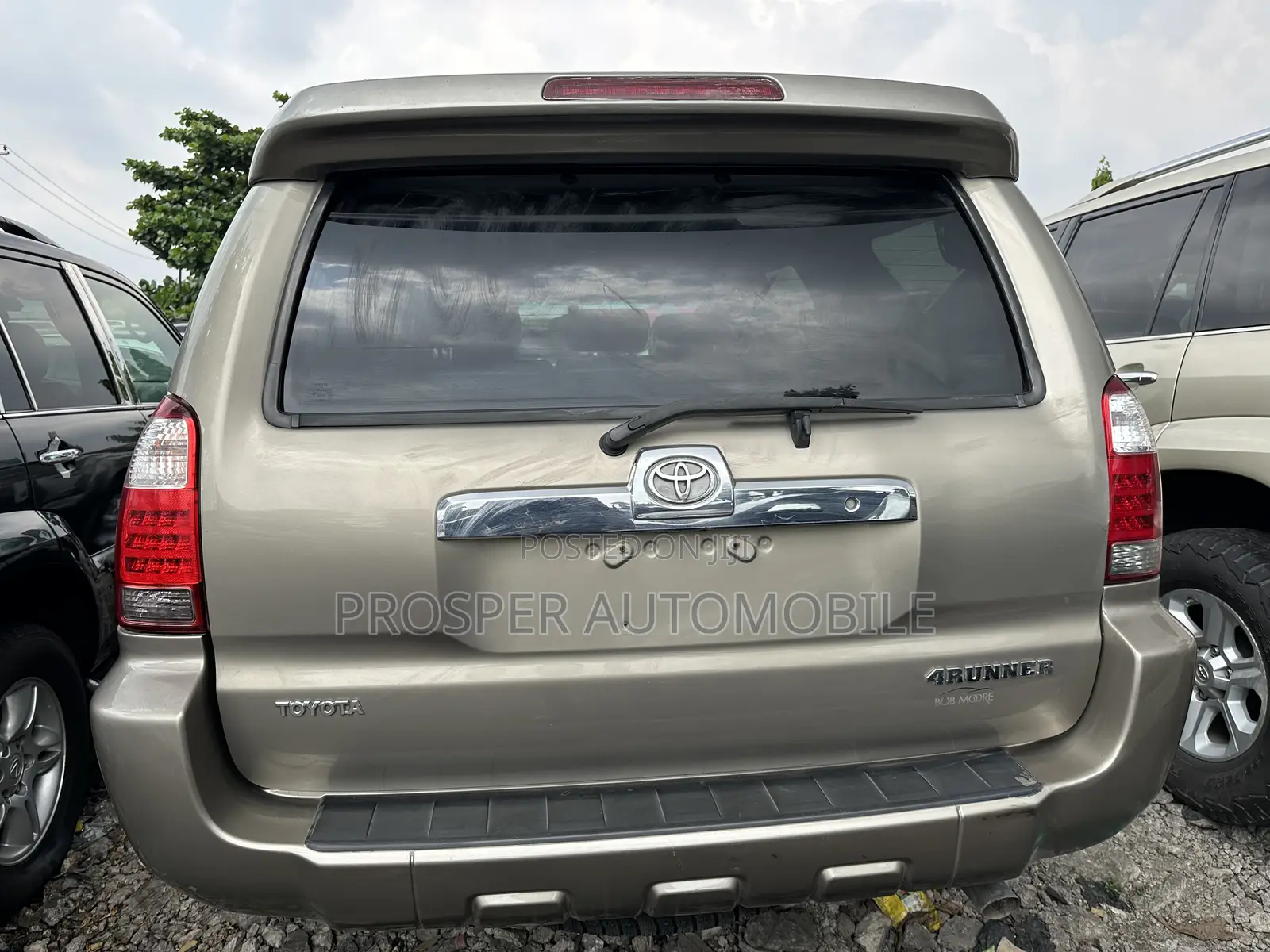 Toyota 4-Runner Limited 2008 Gold