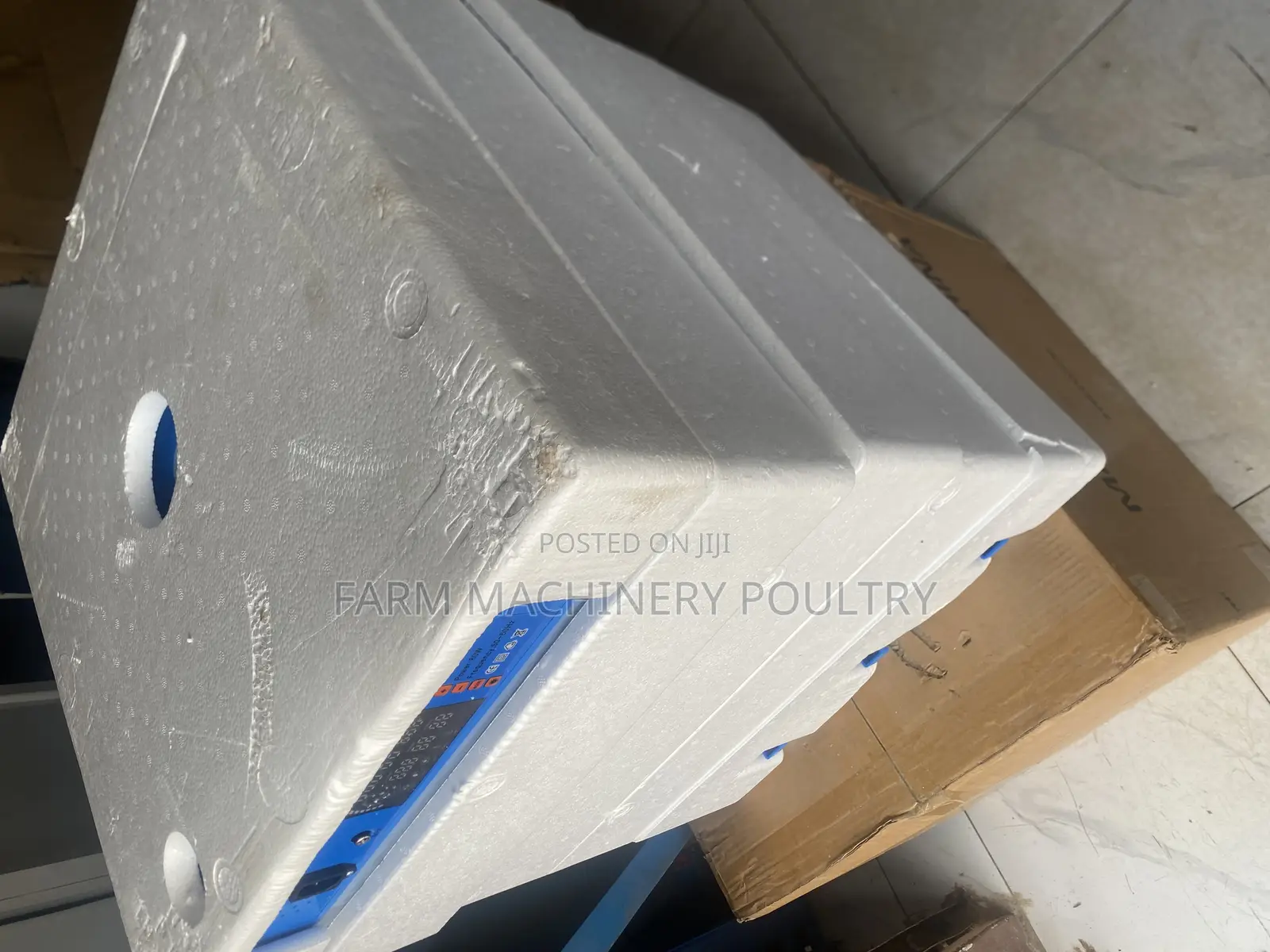 256 Capacity Egg Incubator