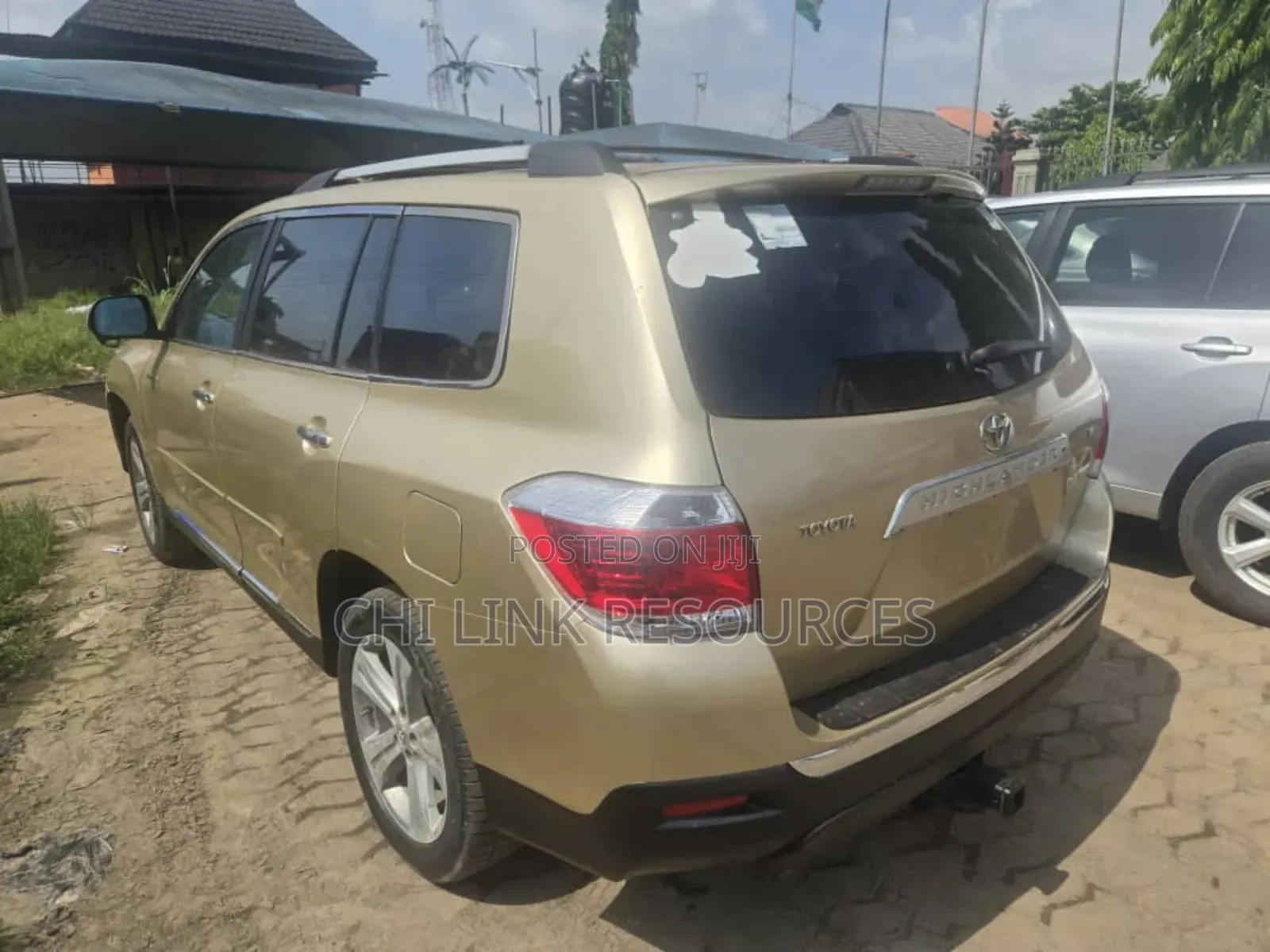 Toyota Highlander 2010 Gold
