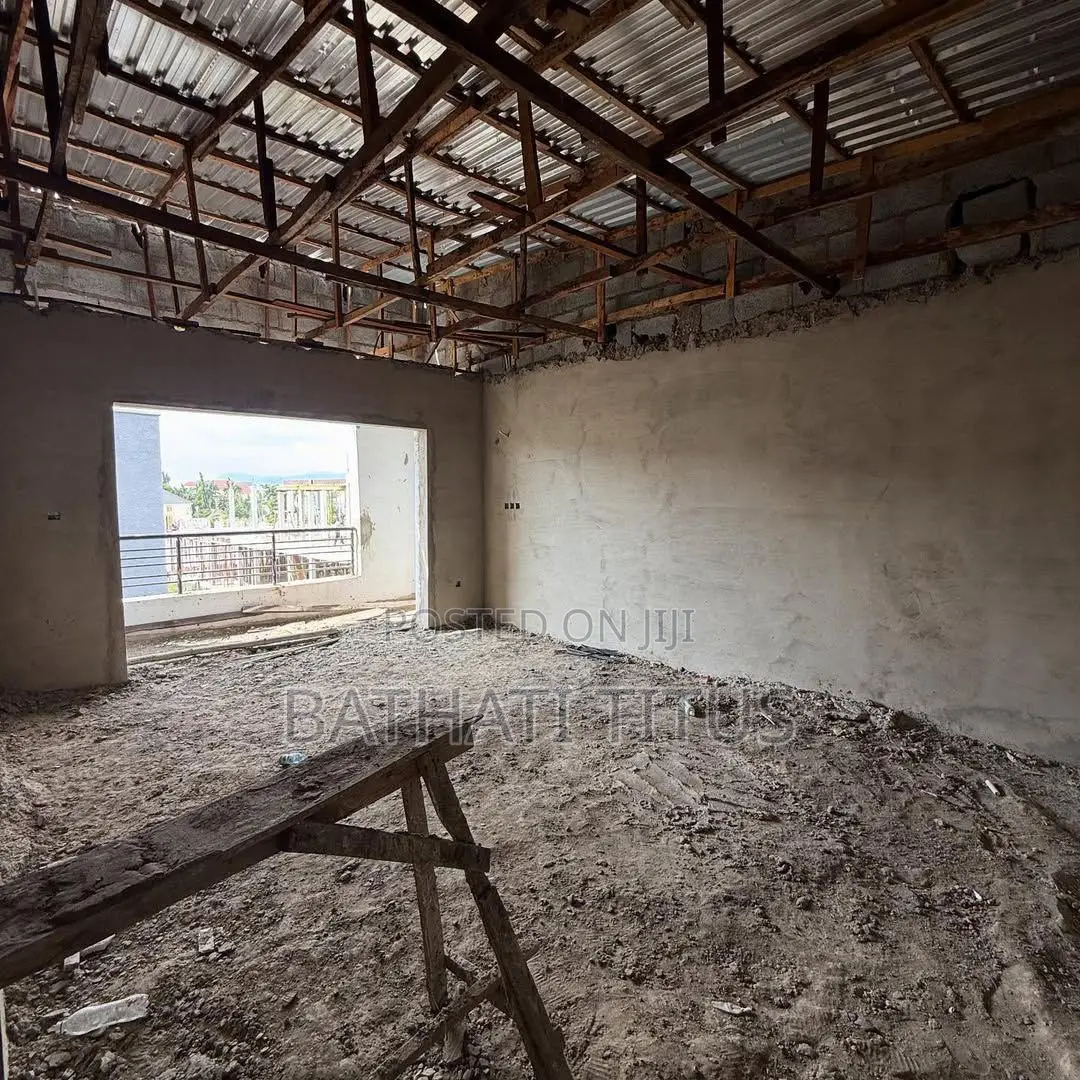 4bdrm Duplex in Mabushi for sale