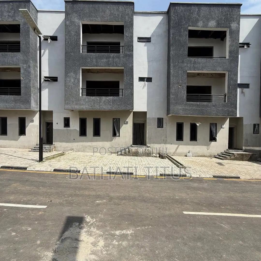 4bdrm Duplex in Mabushi for sale