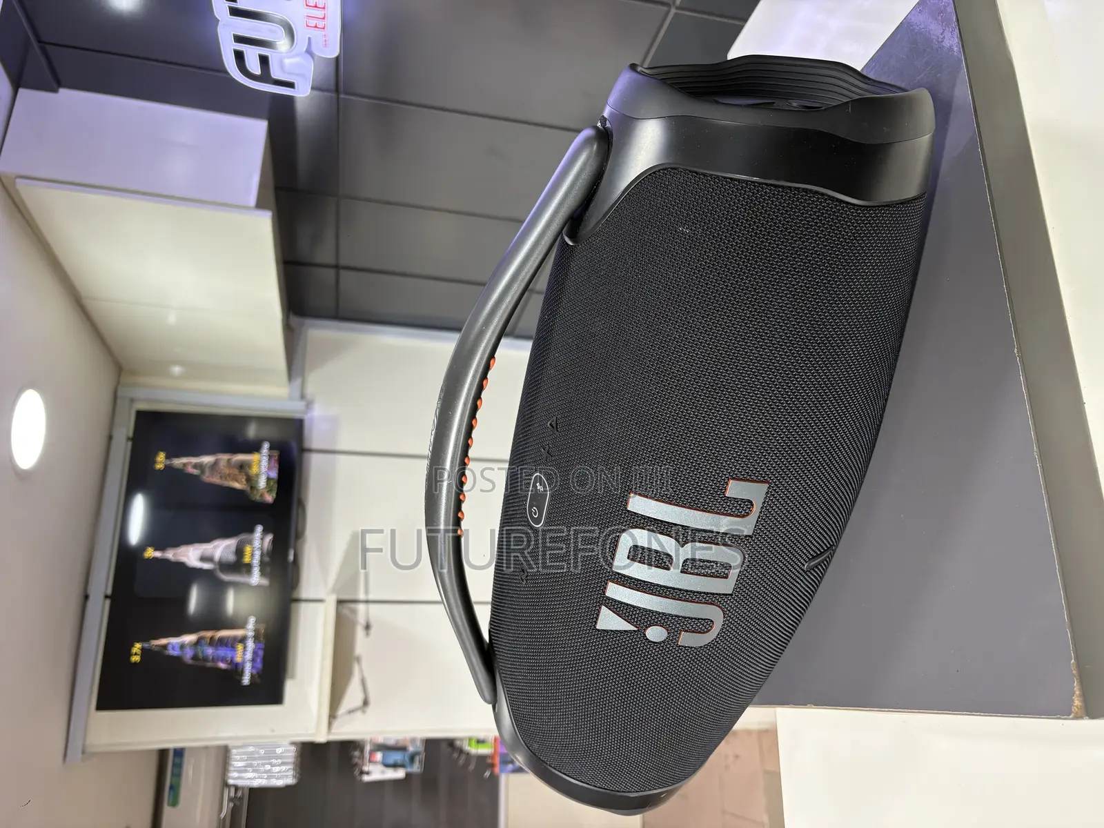 Super Clean JBL Boombox 3