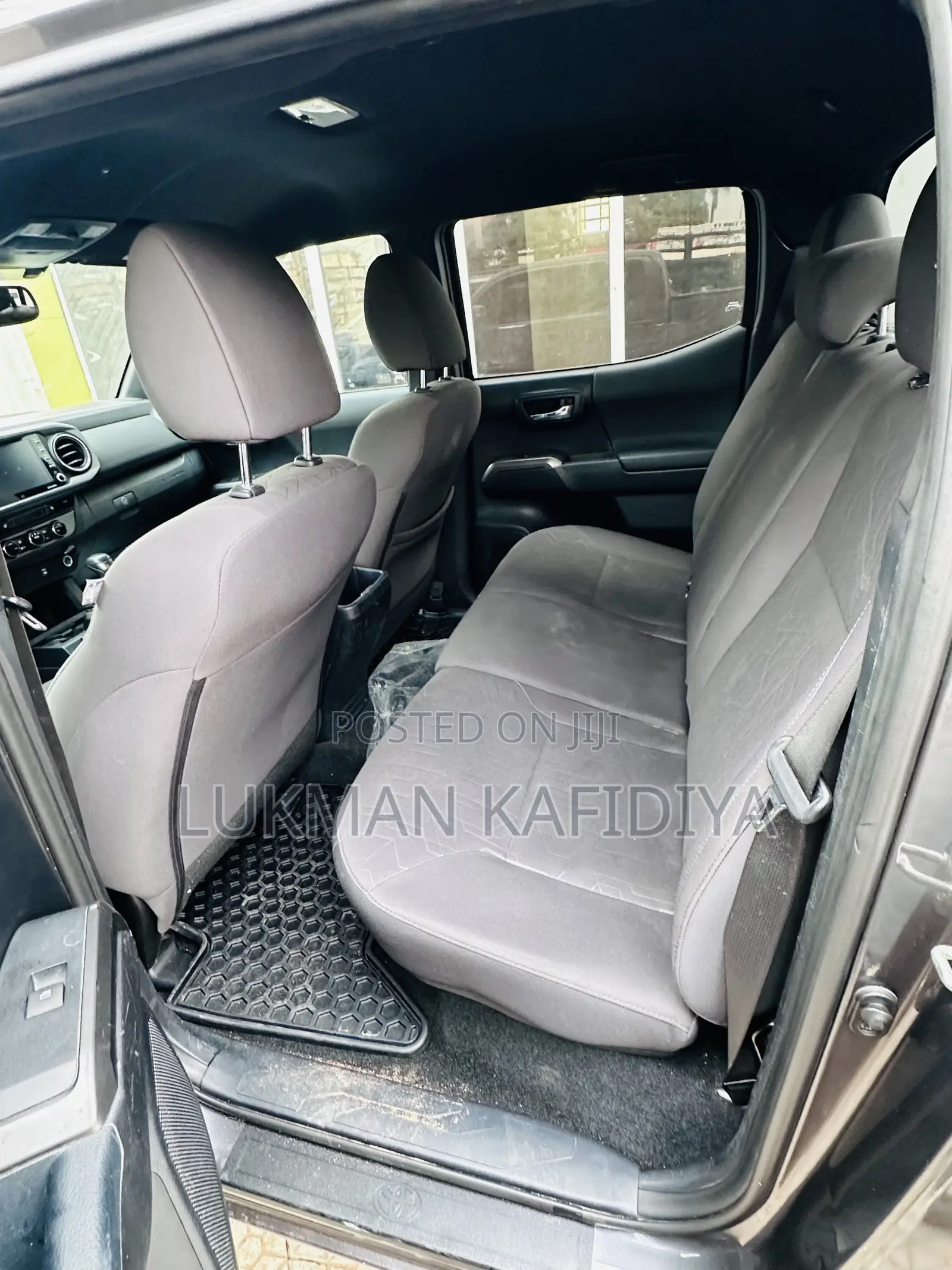 Toyota Tacoma 2023 Gray
