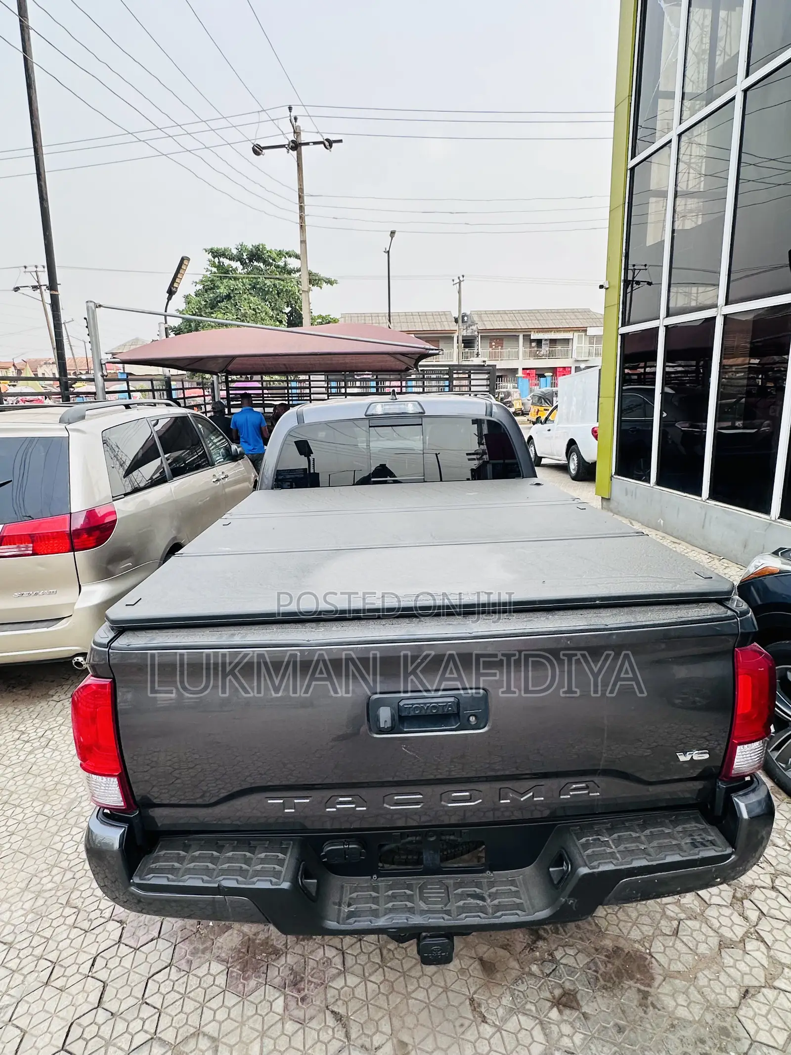 Toyota Tacoma 2023 Gray