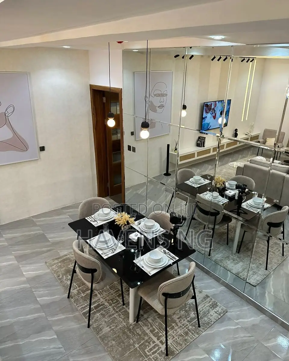 Luxury 2-Bedroom Maisonette (Shortlet)