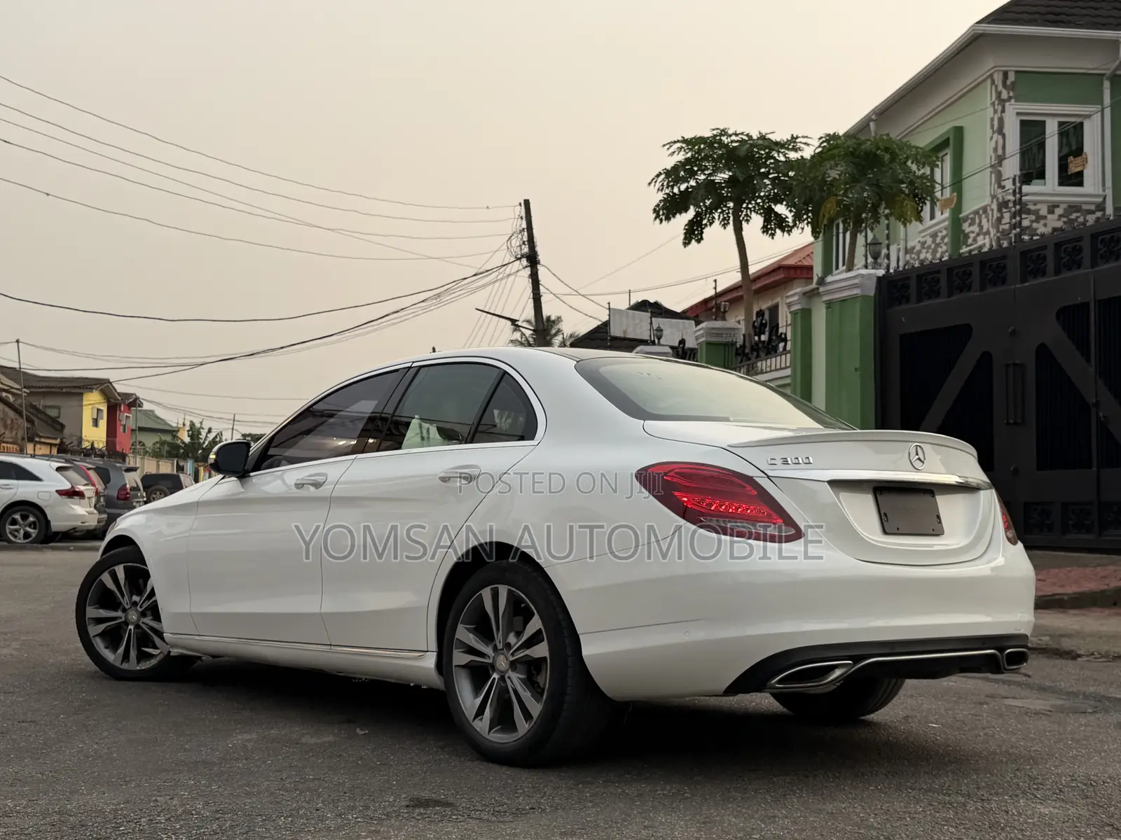 Mercedes-Benz C300 Luxury 4Matic Sedan AWD (2.0L 4cyl 7A) 2016 White