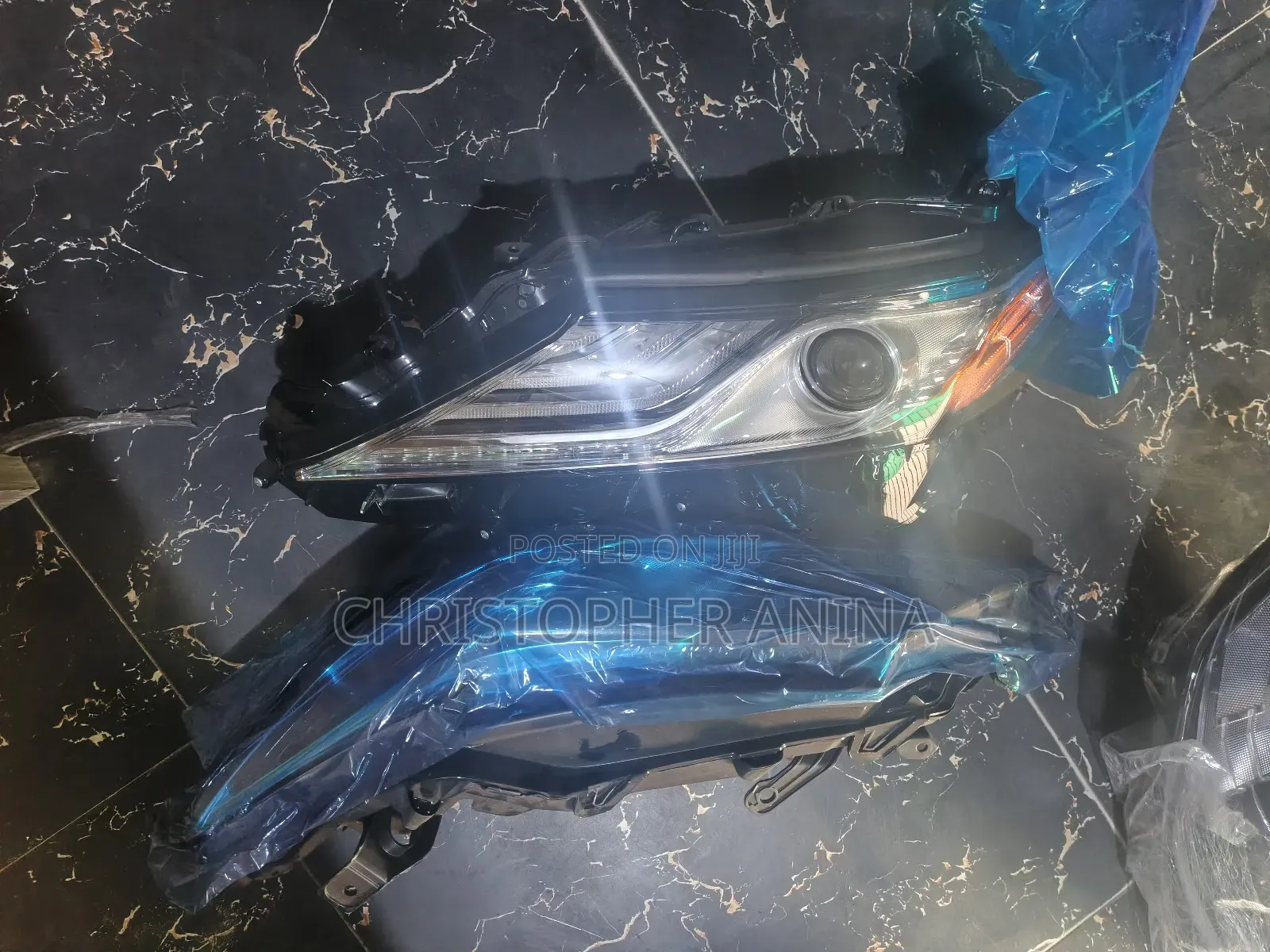 1 Set Headlamp Toyota Camry2018 Se Available
