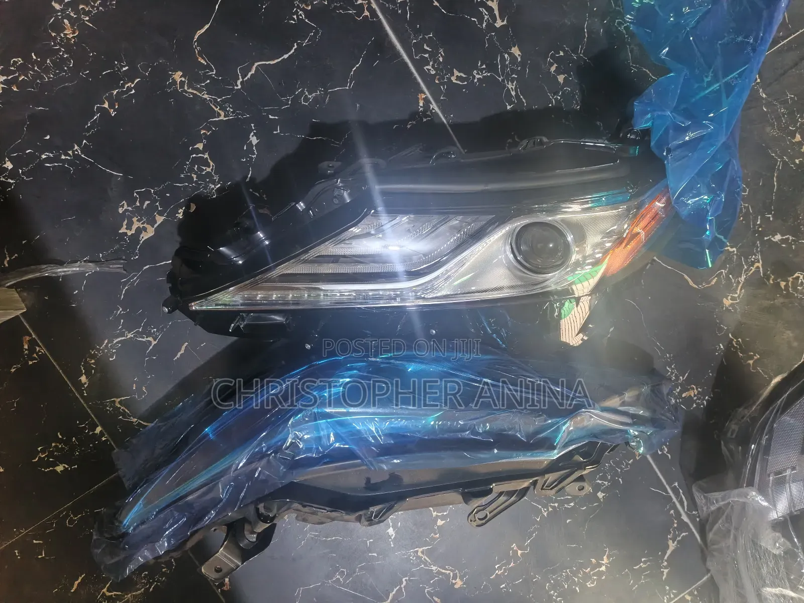 1 Set Headlamp Toyota Camry2018 Se Available