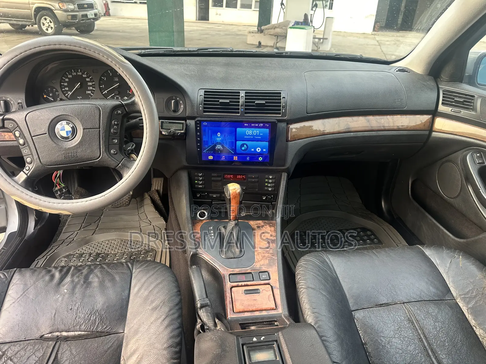 BMW 528i 2002 Silver