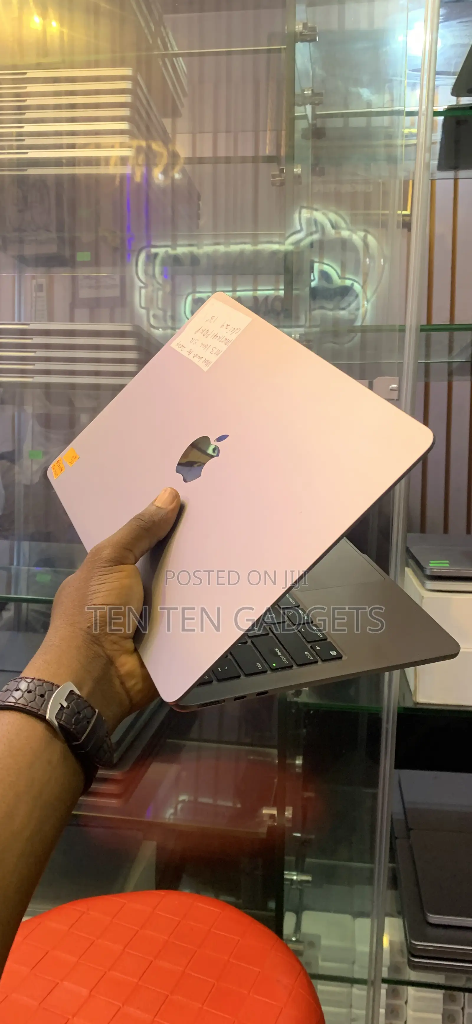 Laptop Apple MacBook Air 2024 M3 13-Inch 16GB Intel Core M3 SSD 512GB