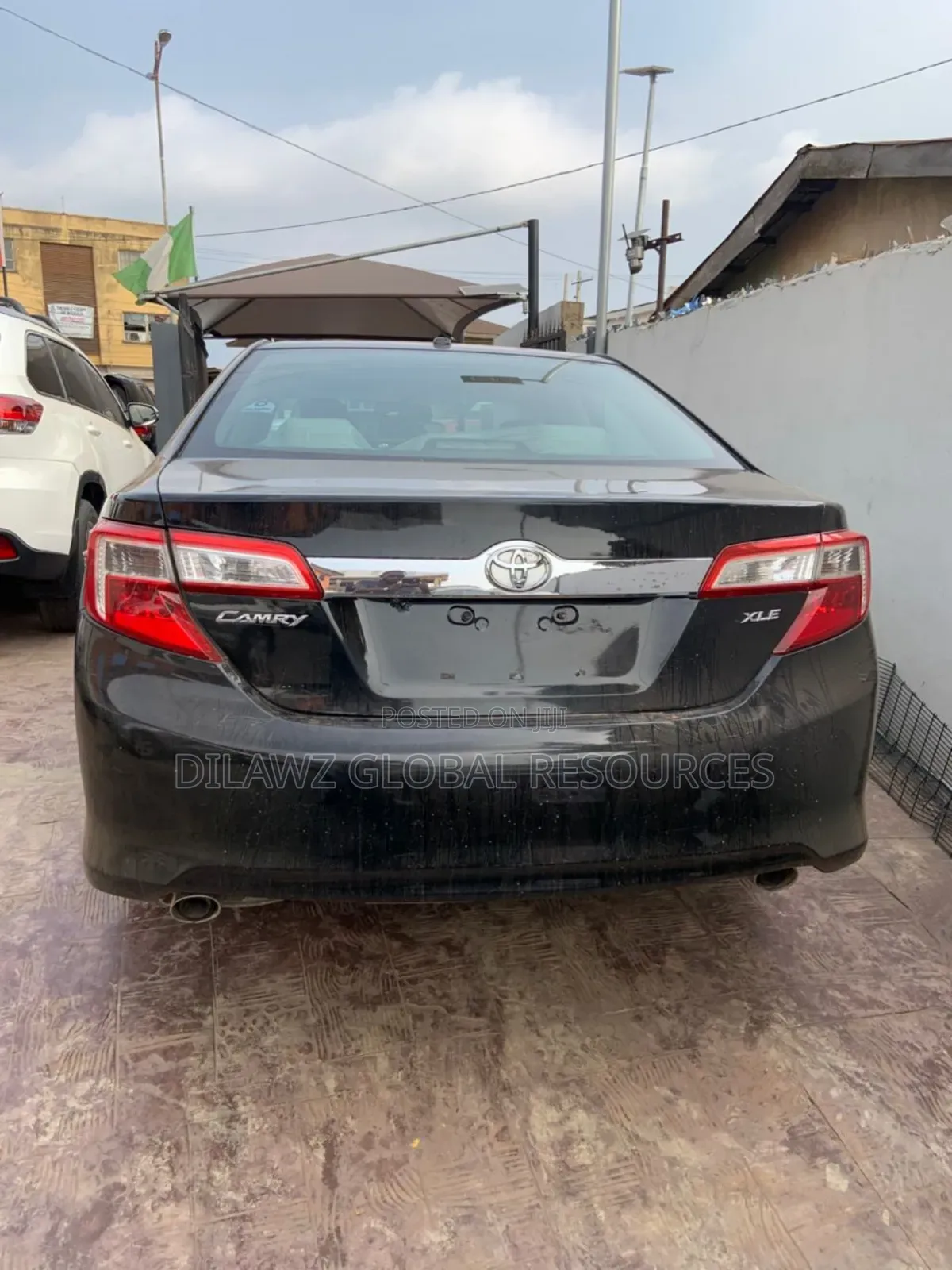 Toyota Camry XLE 4dr Sedan w/Prod. End 11/13 (2.5L 4cyl 6A) 2014 Black