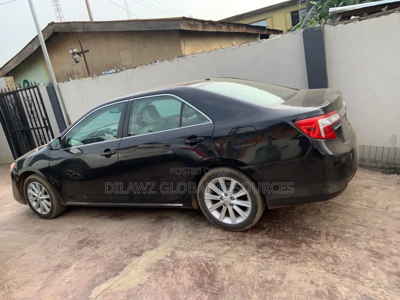 Toyota Camry XLE 4dr Sedan w/Prod. End 11/13 (2.5L 4cyl 6A) 2014 Black