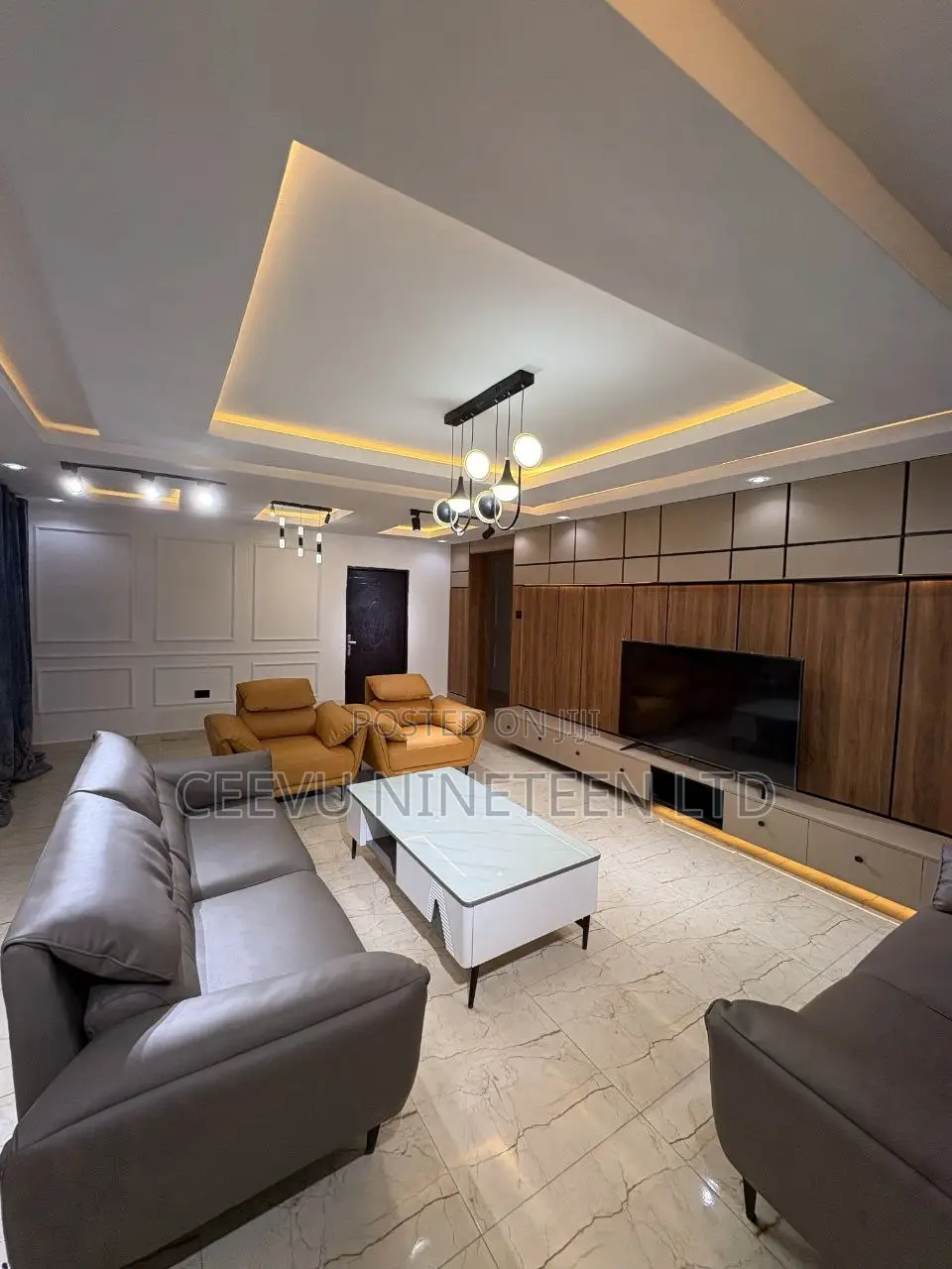 Serviced 2 Bedroom Shortlet Apartment, 24/7 Light, WiFi, Apo Abuja