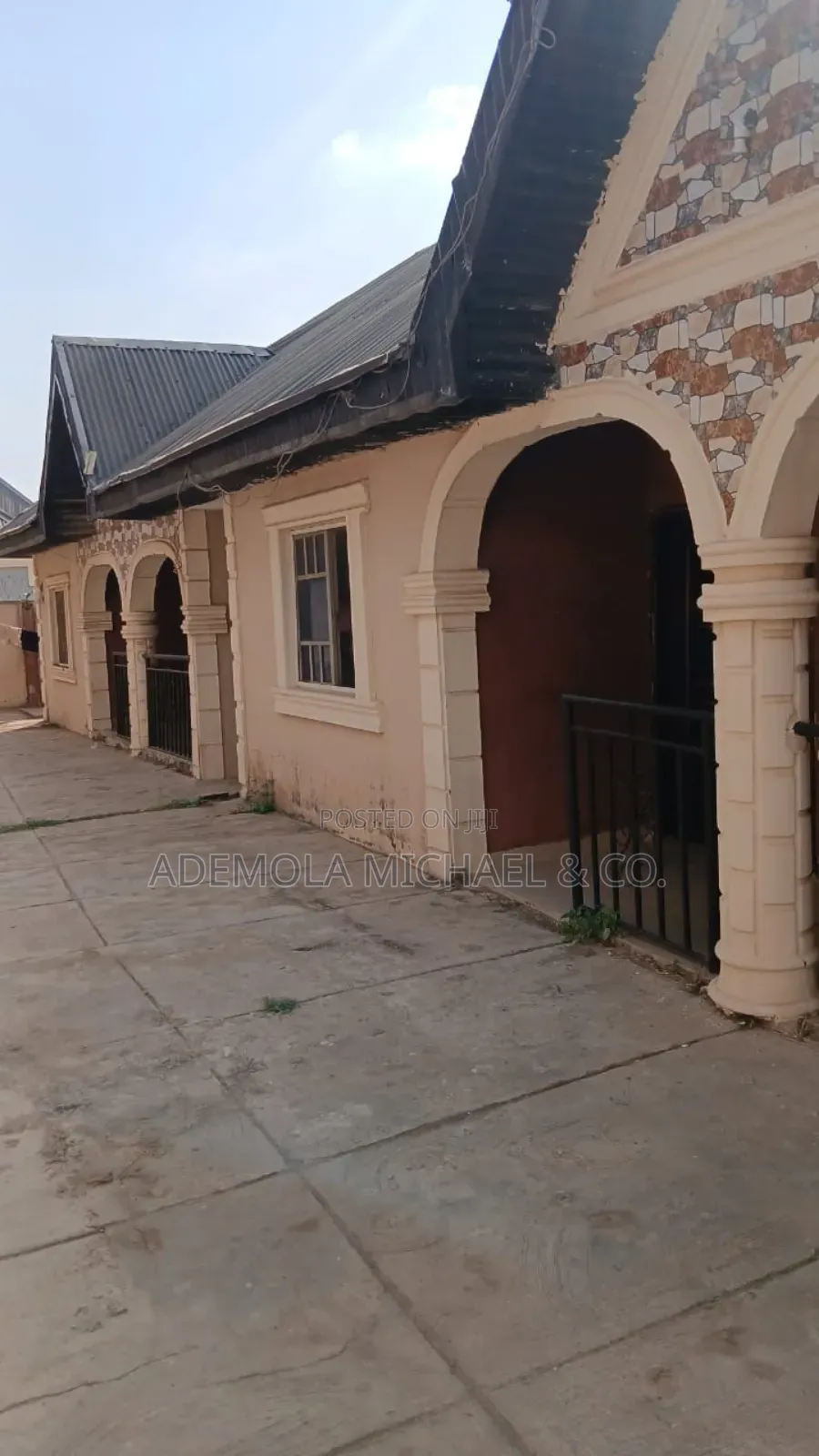 2bdrm Block of Flats in Owode, Osogbo for sale