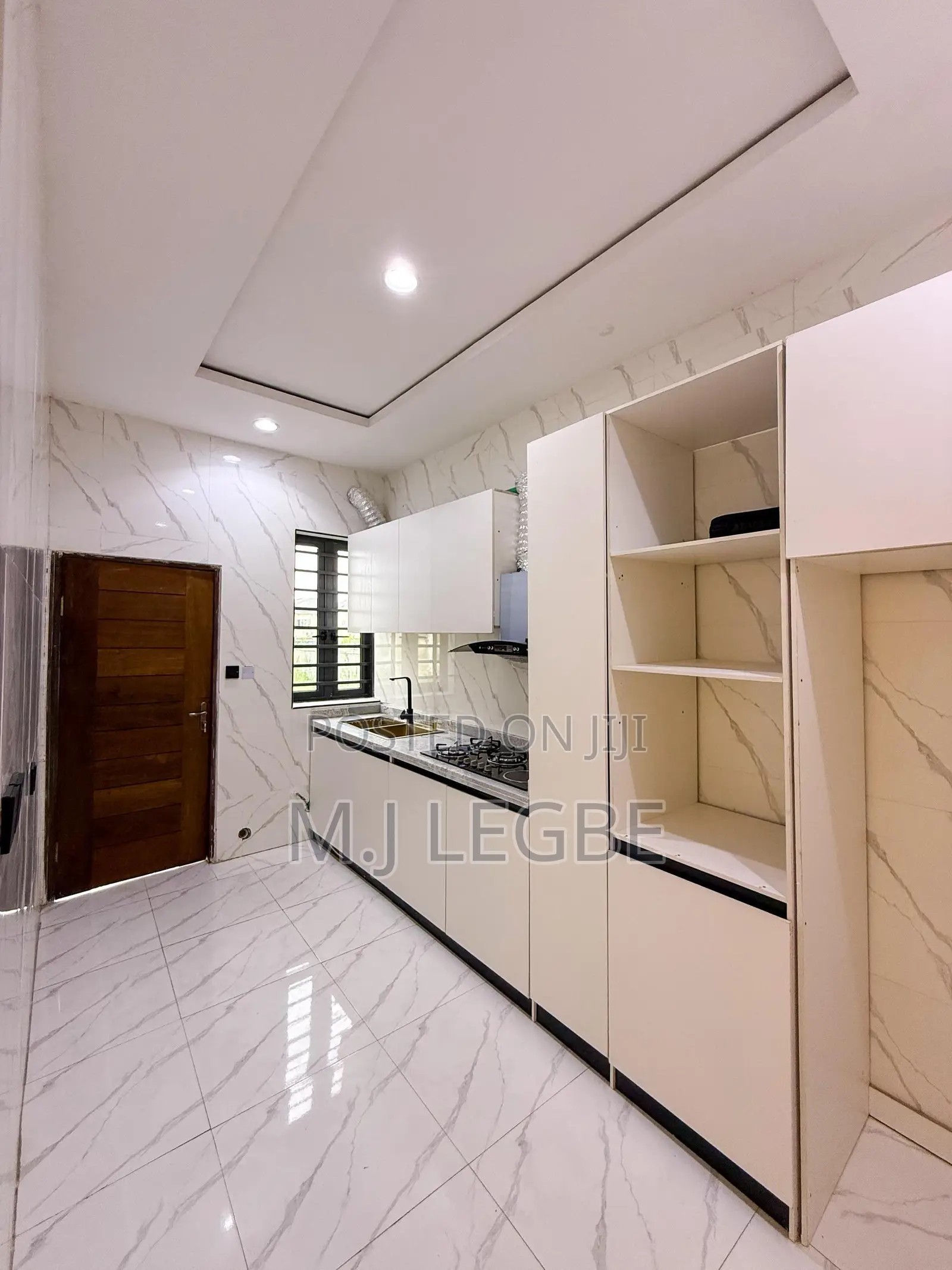 4bdrm Duplex in Ajah for sale