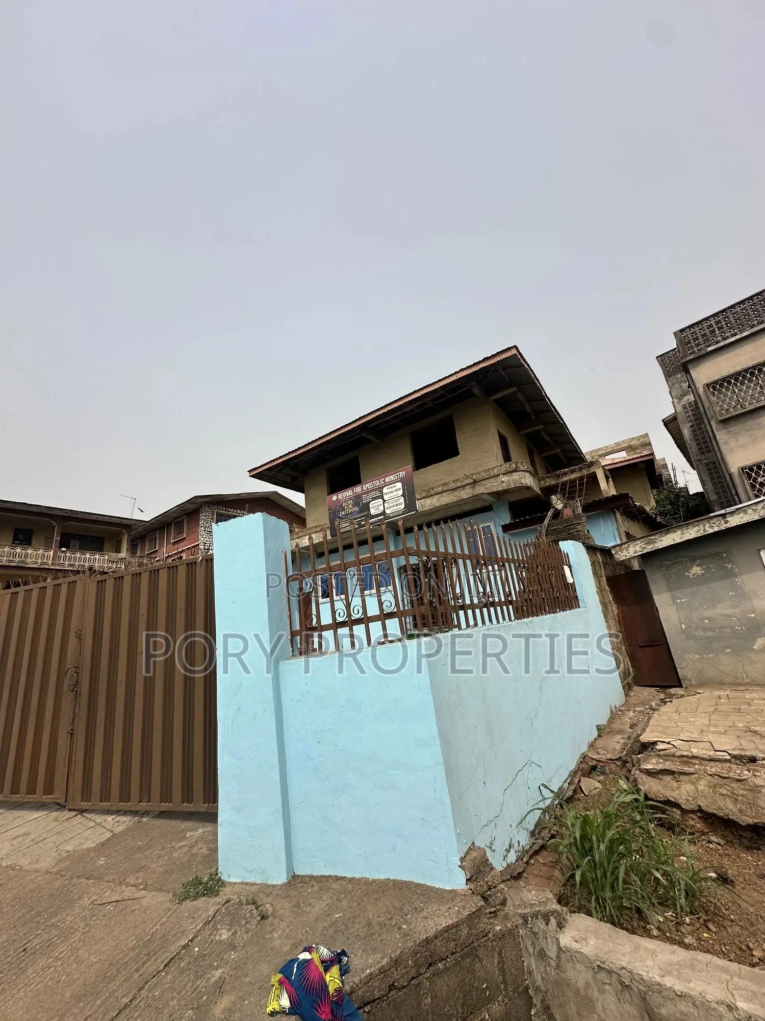 Commercial House for Sale