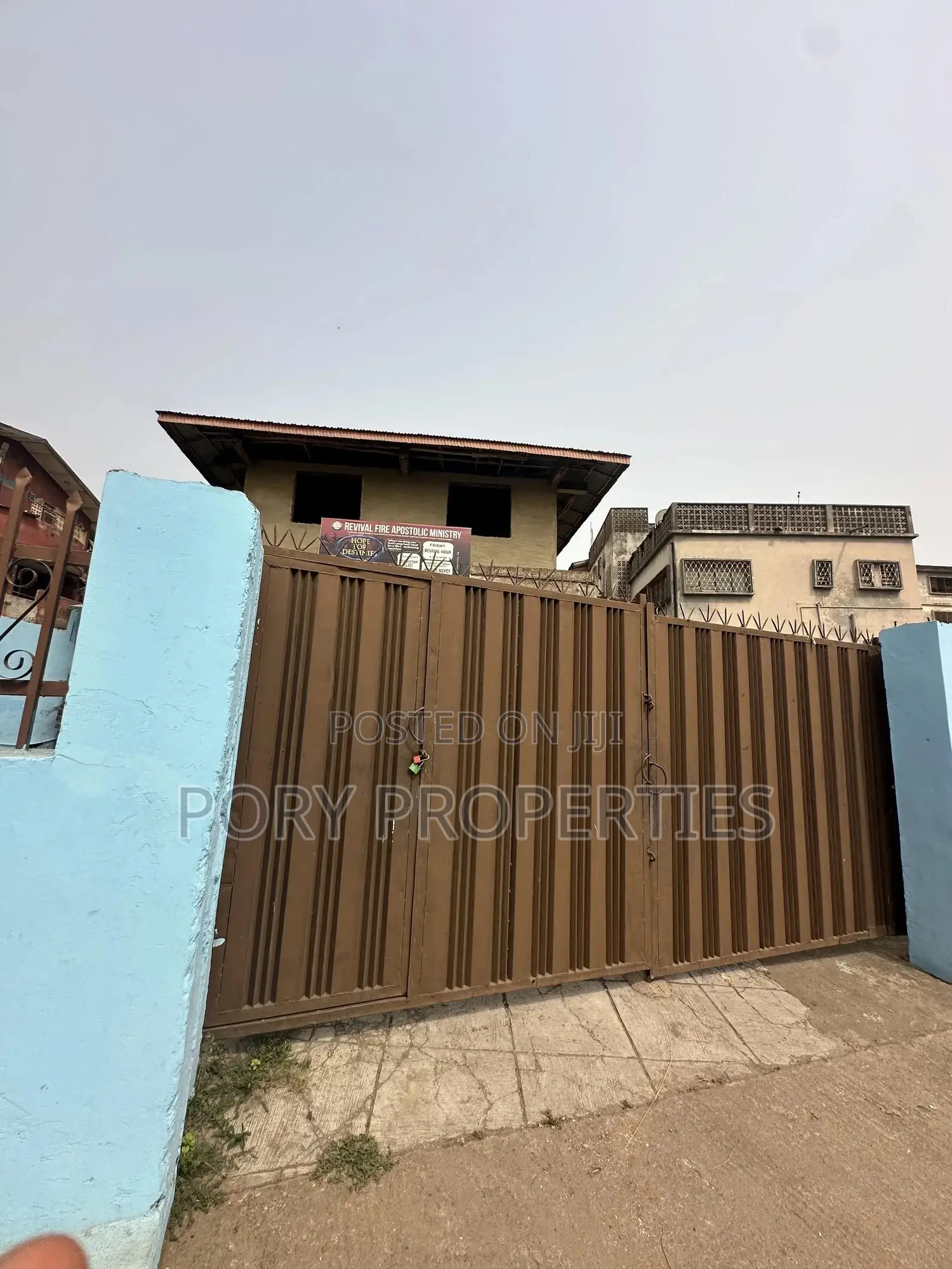 Commercial House for Sale
