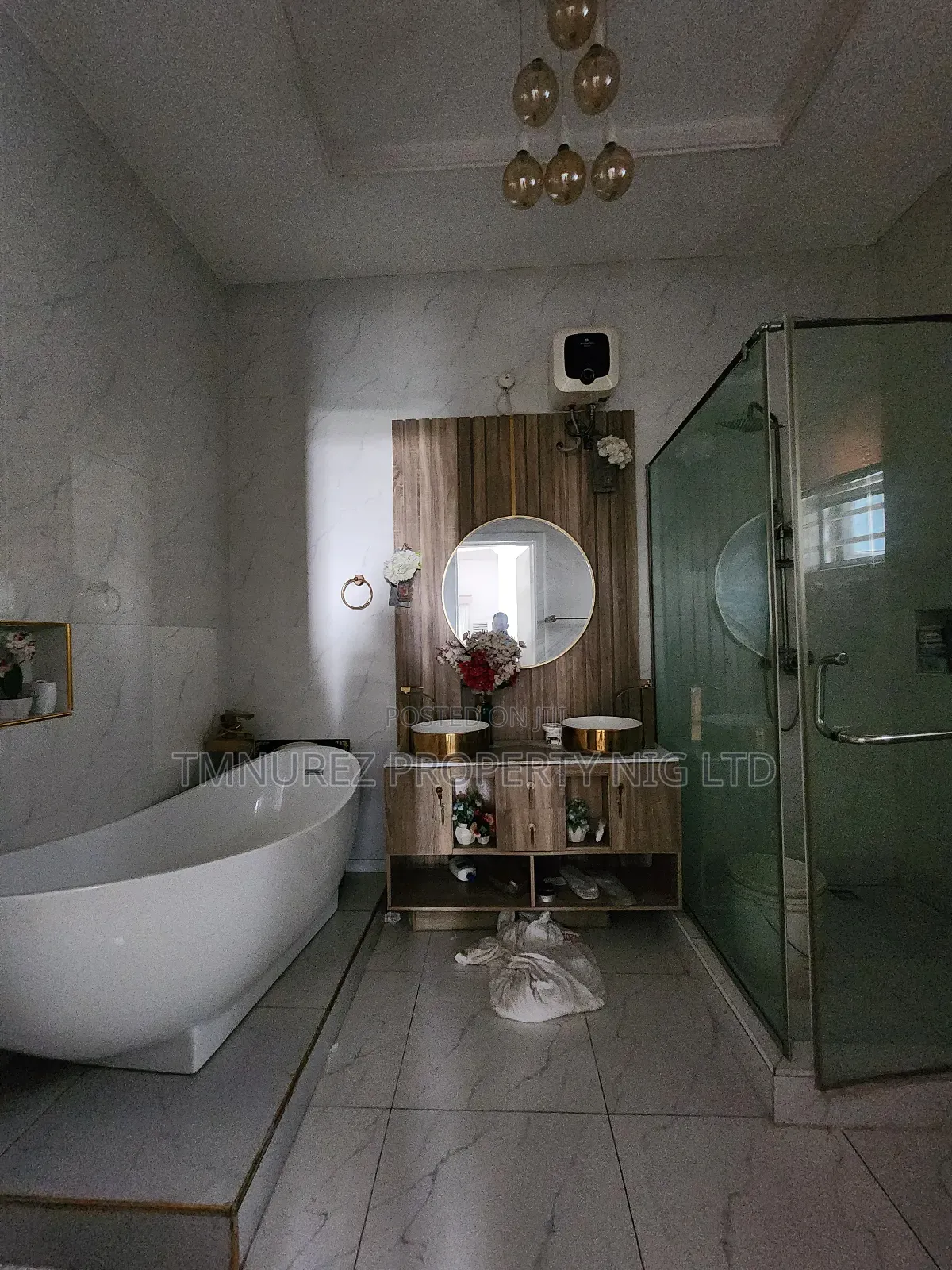 4bdrm Duplex in Nice Estate, Chevron for rent