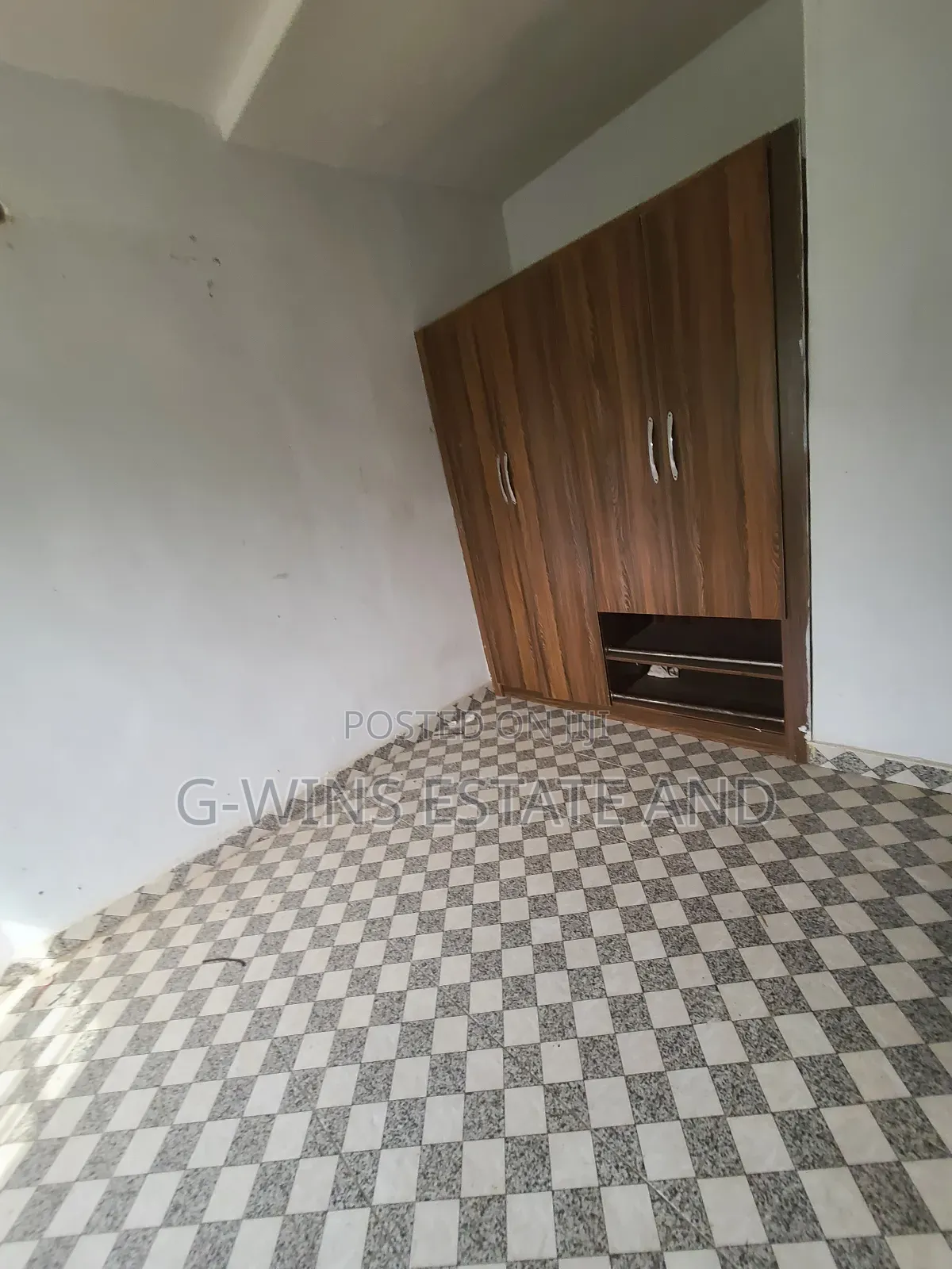 2bdrm Apartment in Okhuoromi Off, Benin City for rent