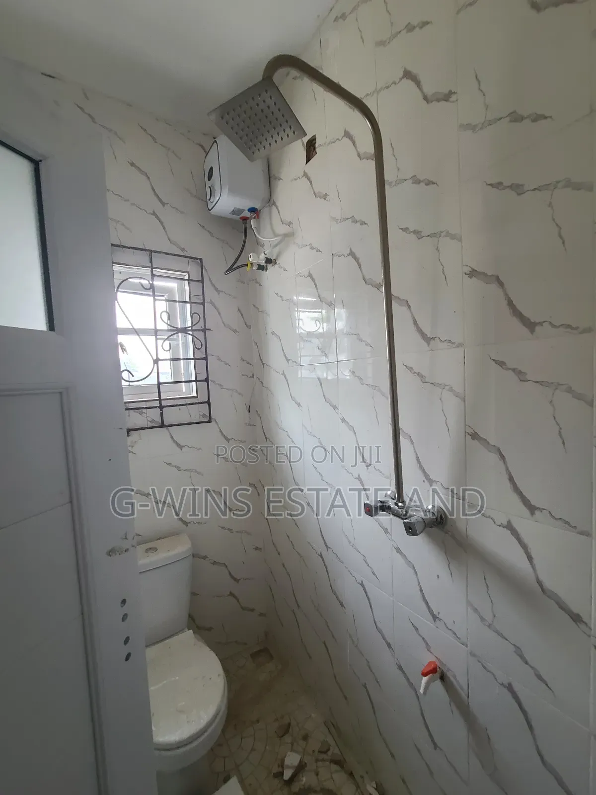 2bdrm Apartment in Okhuoromi Off, Benin City for rent