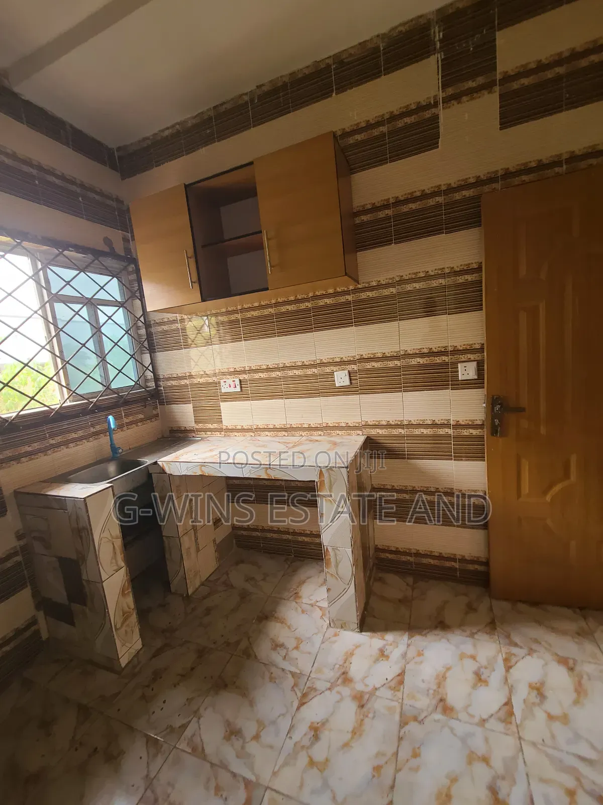 2bdrm Apartment in Okhuoromi Off, Benin City for rent