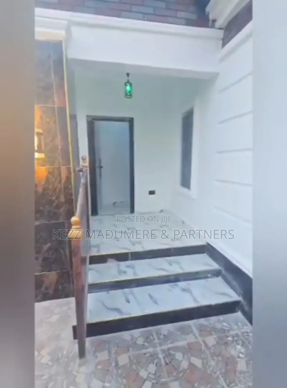 3bdrm Bungalow in Iretta Off Onitsha, for sale