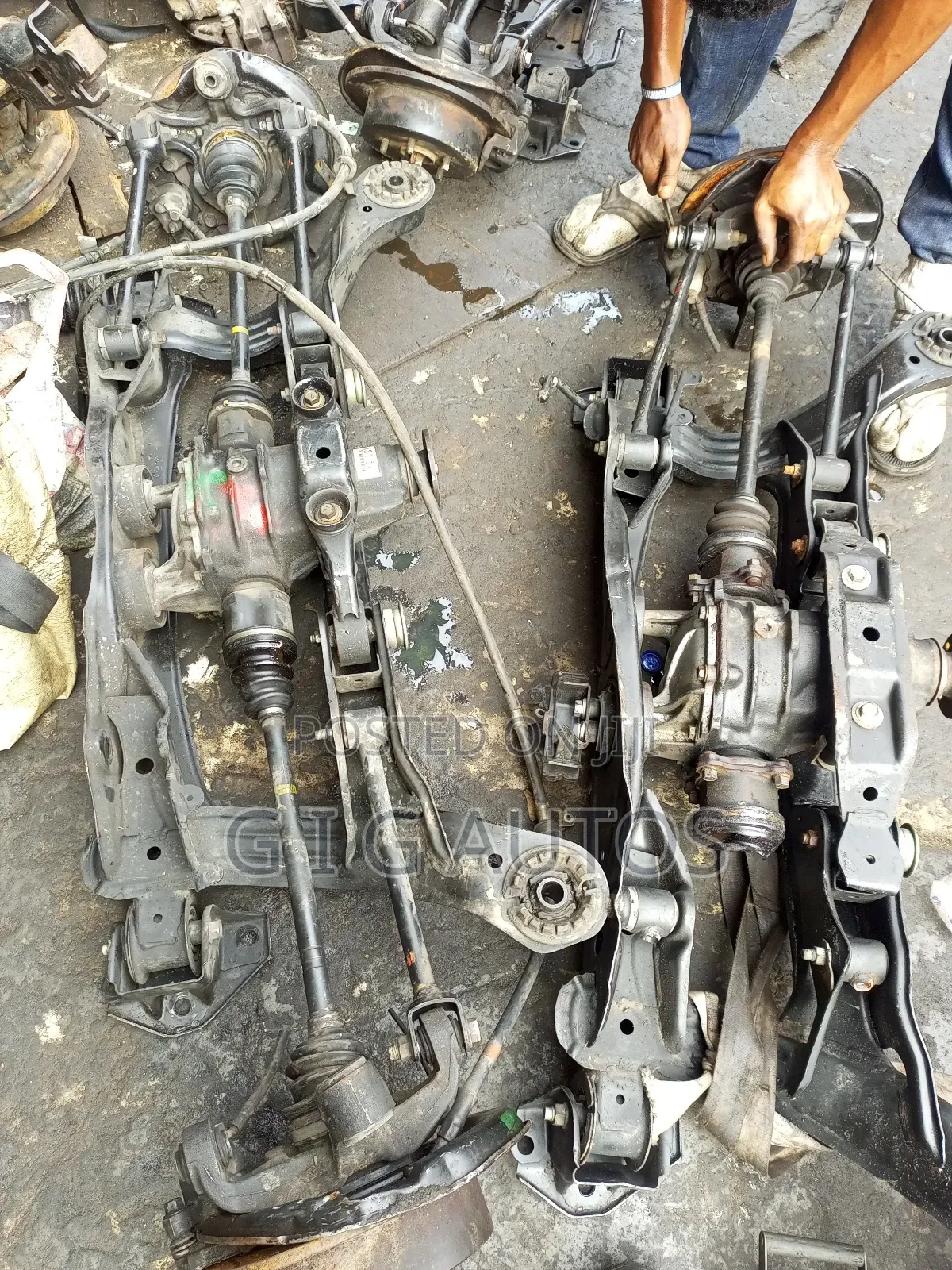 Back Axle Highlander 2005 to 2012