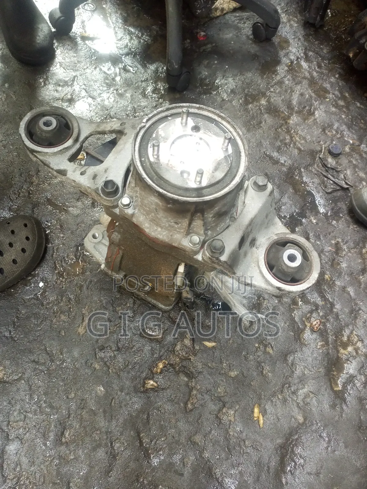 Back Axle Toyota Rav4 2010 to 2015