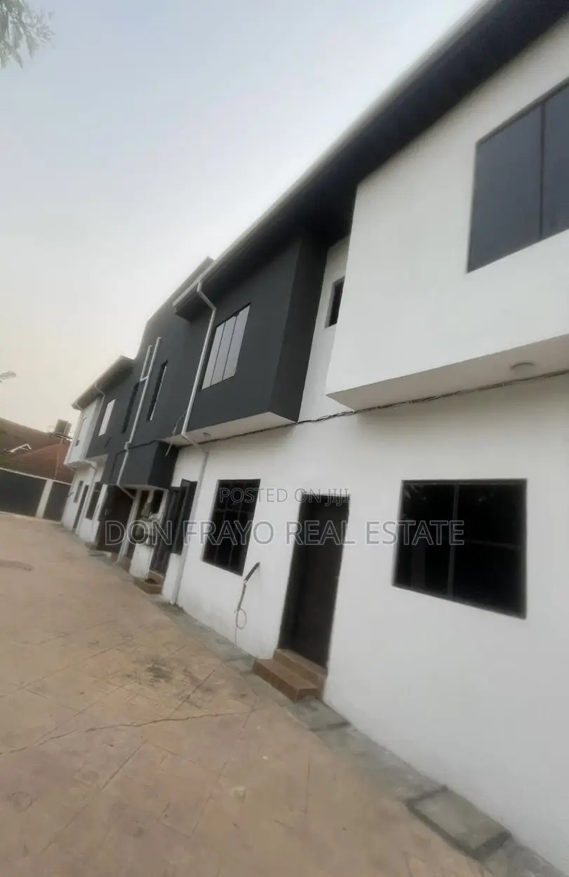 4bdrm Duplex in Ikolaba Gra, Agodi for sale