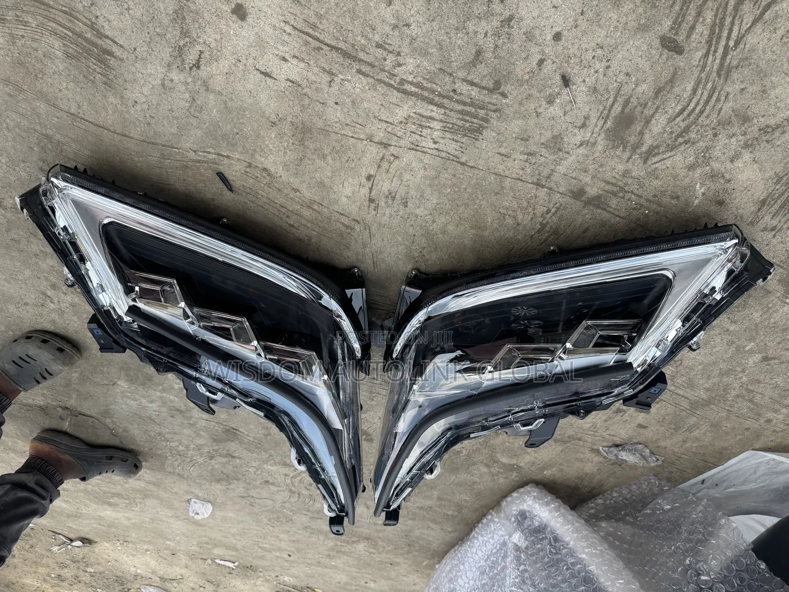 Set Of Headlights For Lexus Lx570 2018-2023 Direct