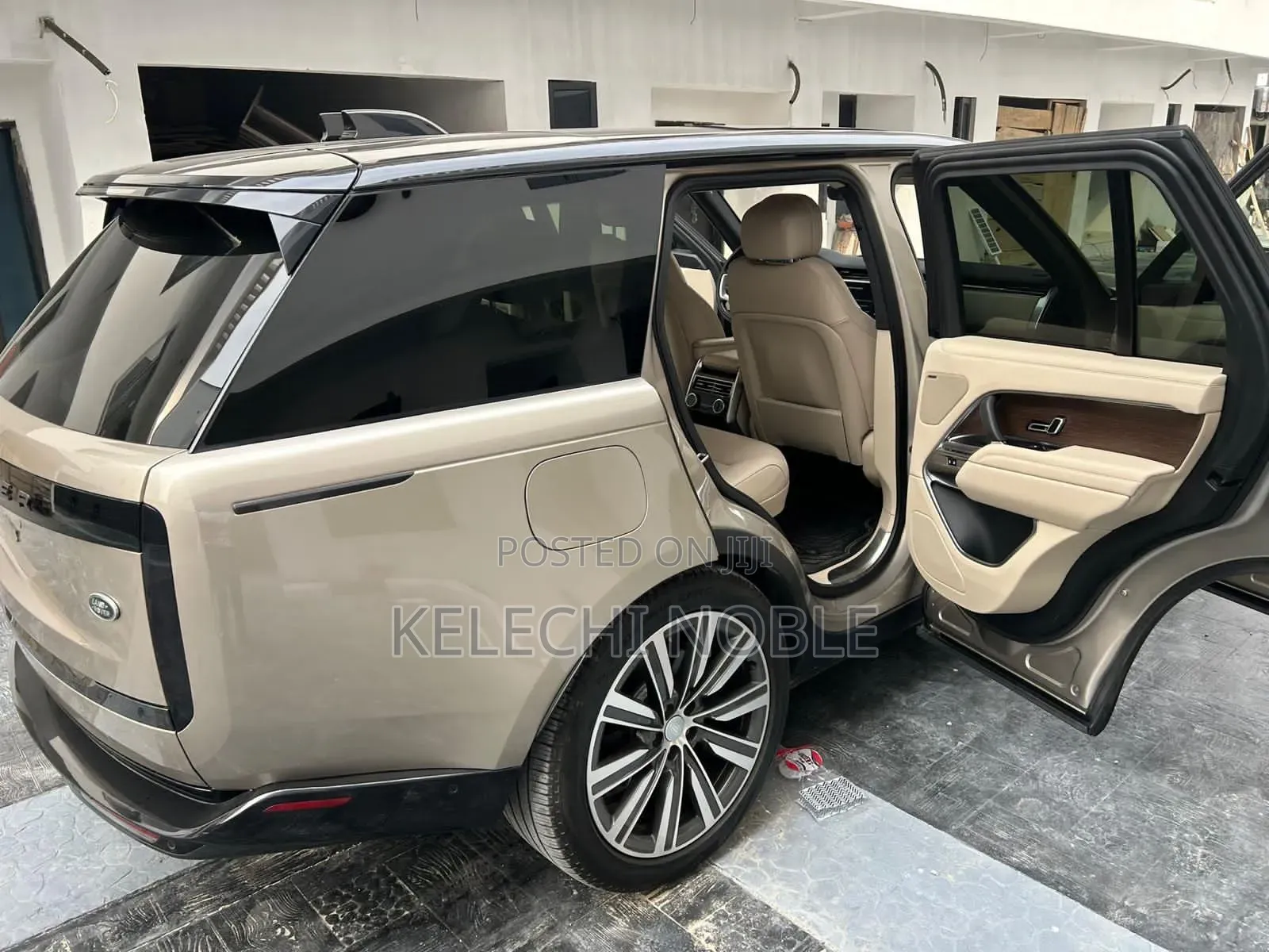 Land Rover Range Rover Sport P400 SE Dynamic 4WD 2023 Gold