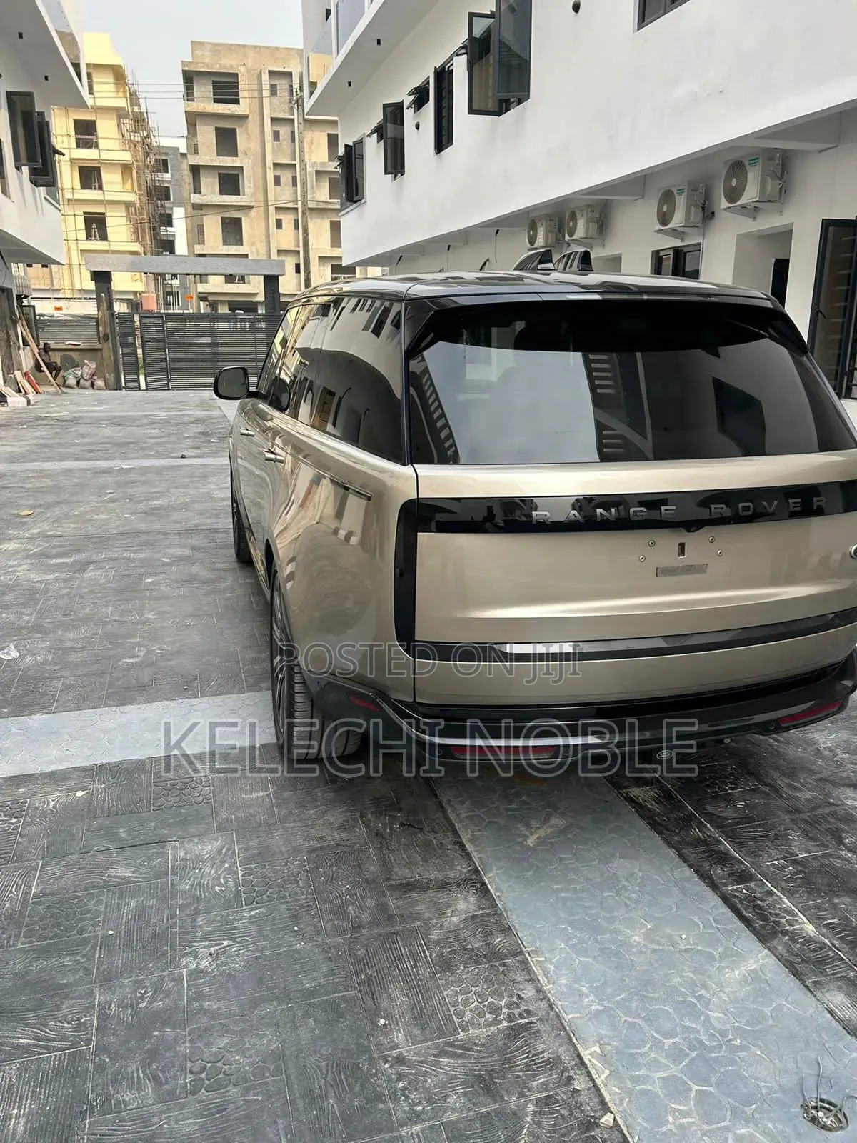 Land Rover Range Rover Sport P400 SE Dynamic 4WD 2023 Gold