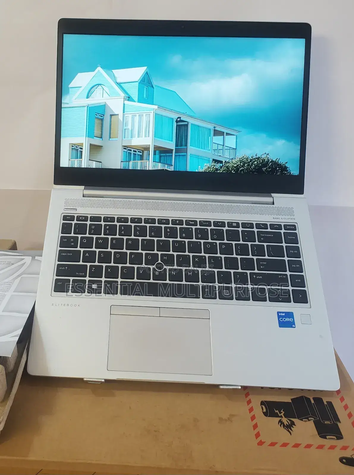 New Laptop HP EliteBook 840 G5 16GB Intel Core I5 SSD 512GB