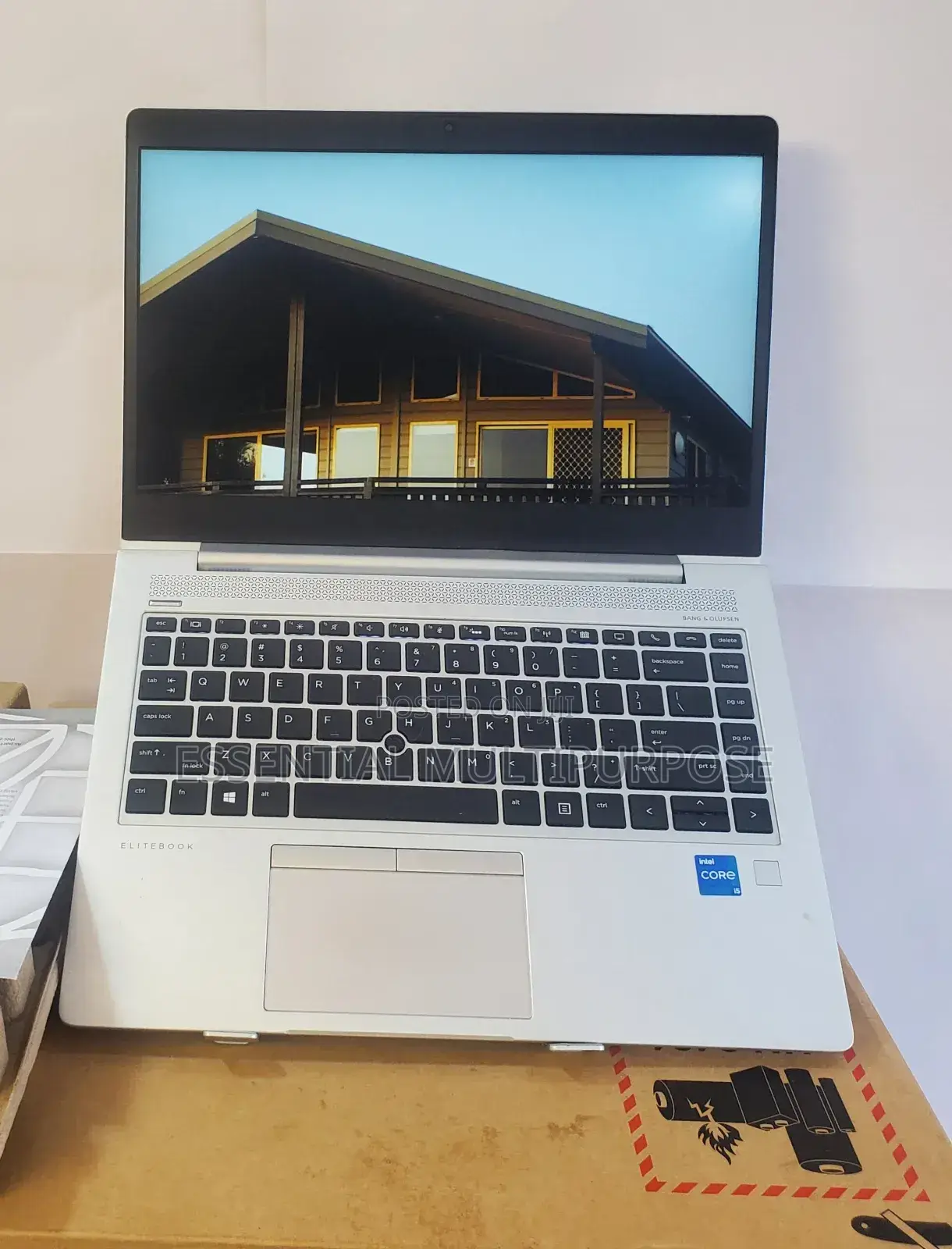 New Laptop HP EliteBook 840 G5 16GB Intel Core I5 SSD 512GB