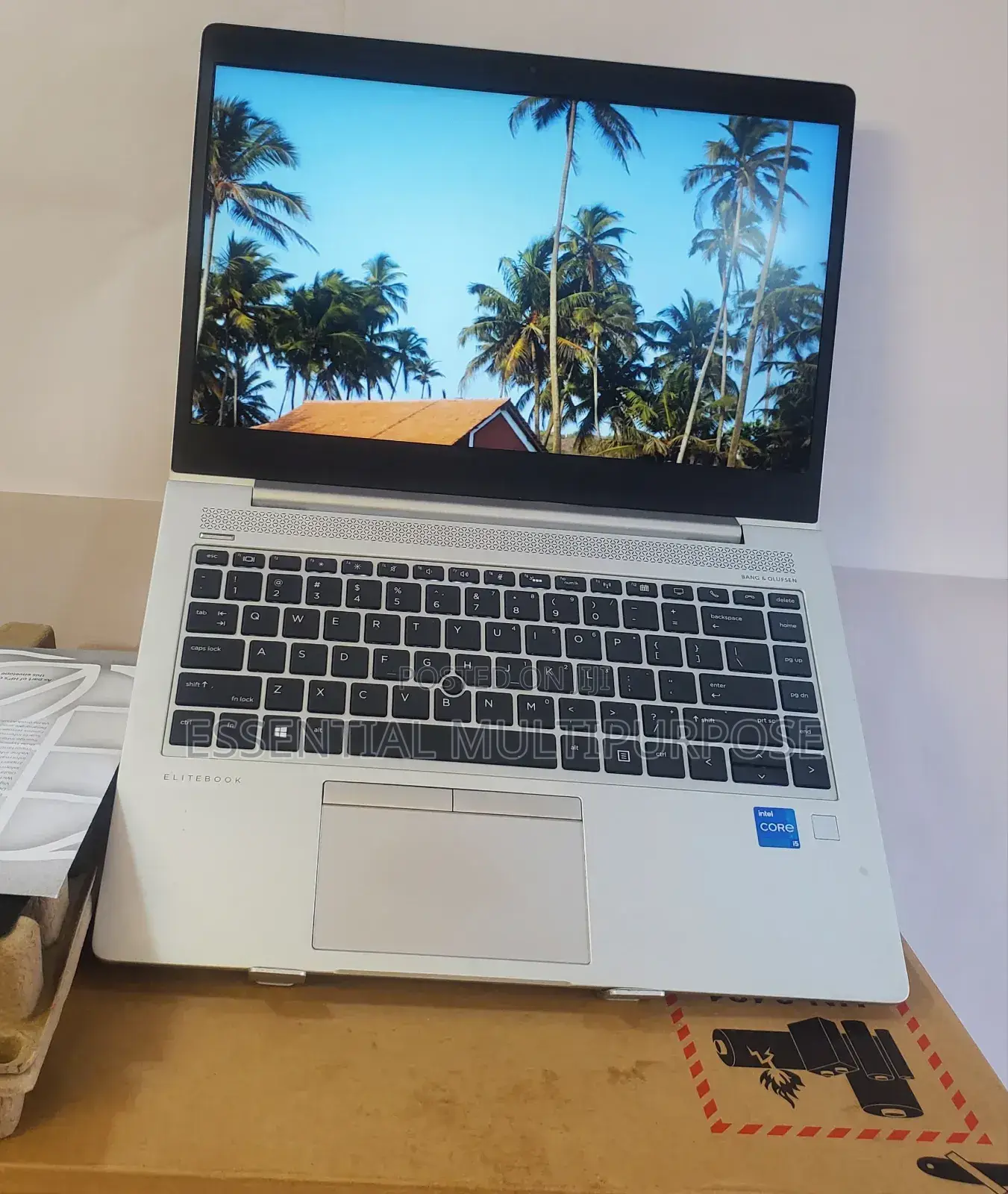 New Laptop HP EliteBook 840 G5 8GB Intel Core I5 SSD 1T
