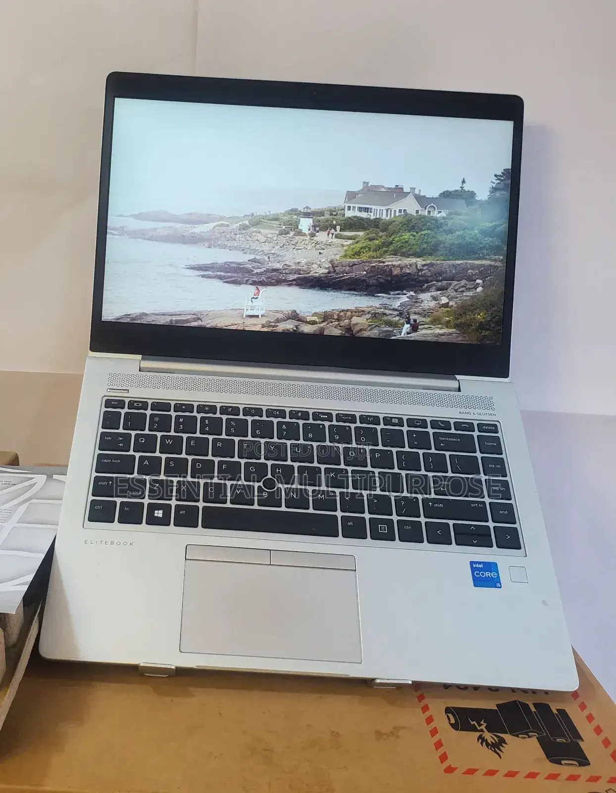 New Laptop HP EliteBook 840 G6 12GB Intel Core I5 SSD 256GB