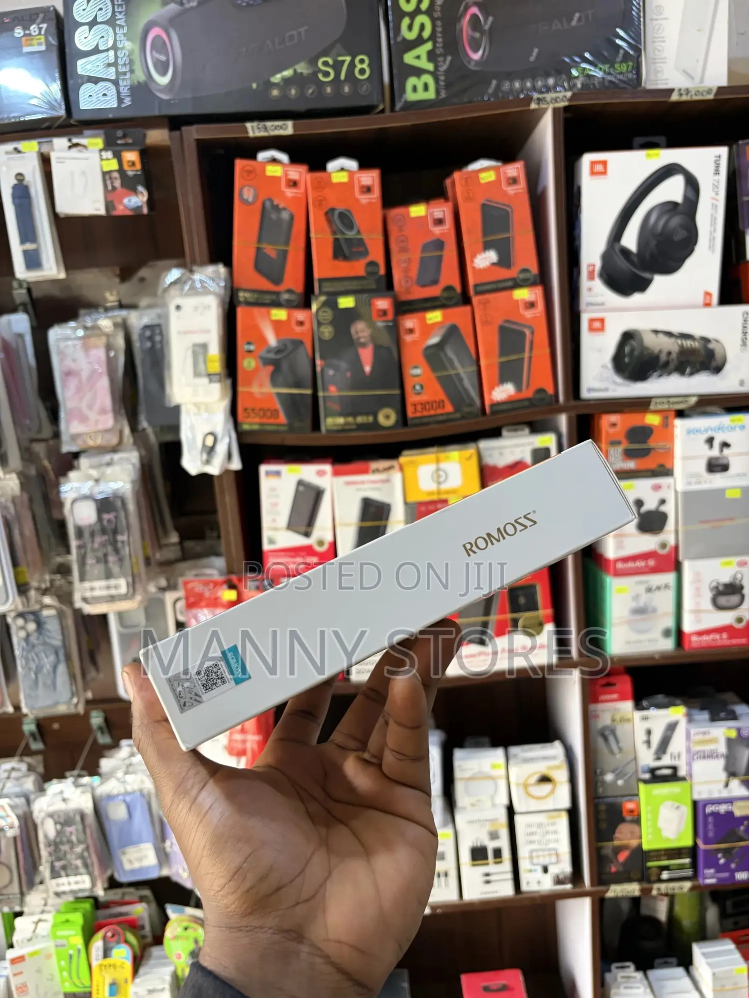 Romoss 30,000 Mah Power Bank (22.5w) With Display.