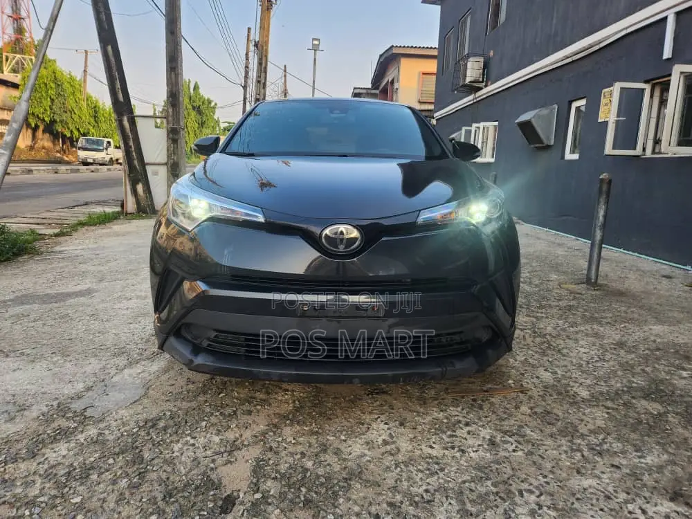 Toyota C-HR XLE FWD 2019 Black