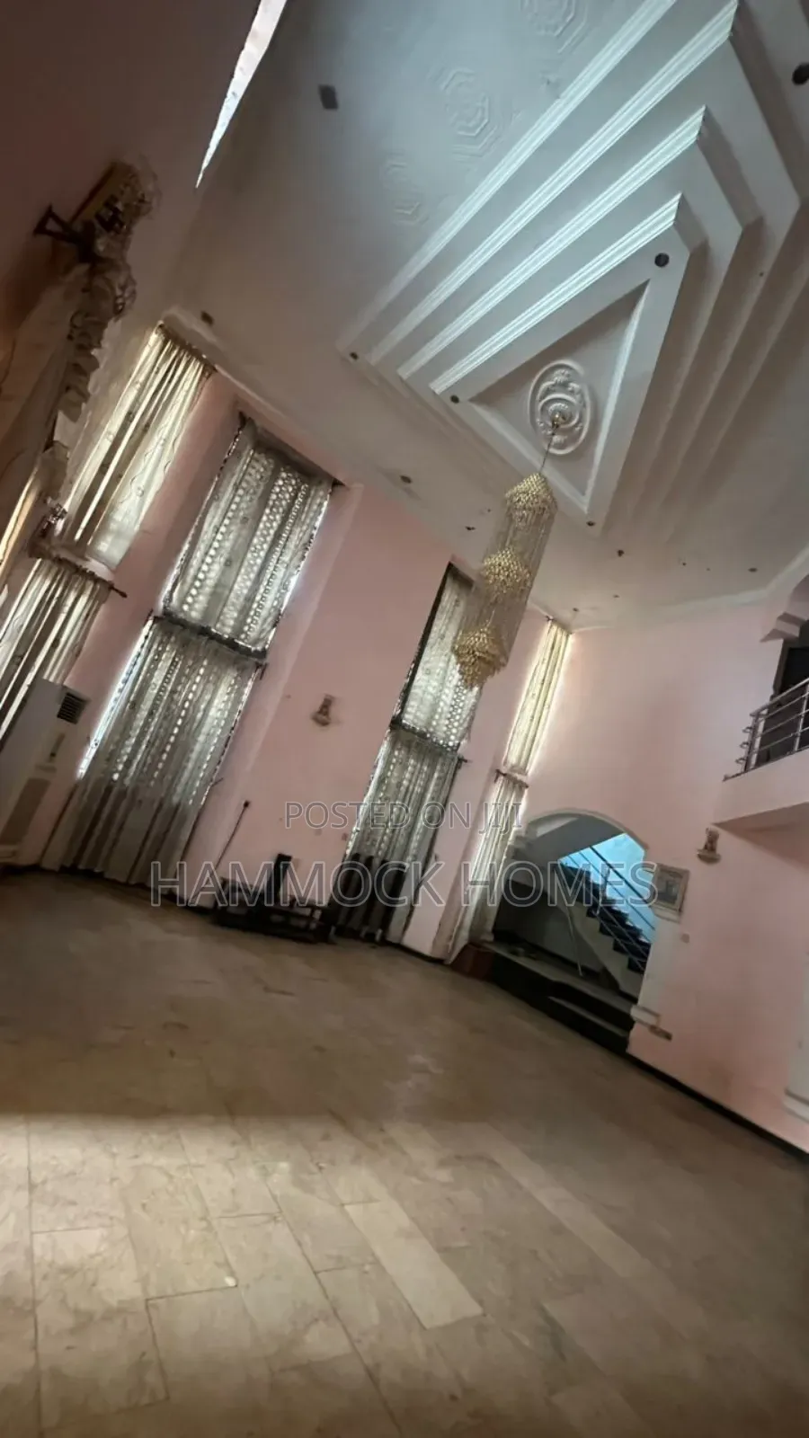 5bdrm Duplex in Salawu Estate, Agodi for sale