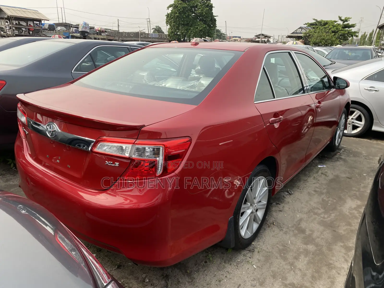 Toyota Camry XLE 4dr Sedan (2.5L 4cyl 6A) 2012 Red