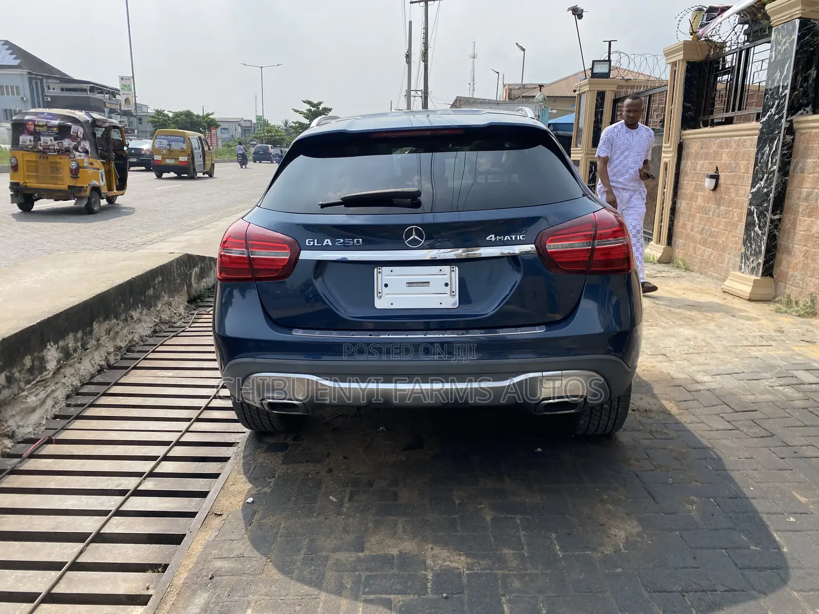 Mercedes-Benz GLA 250 2019 Blue