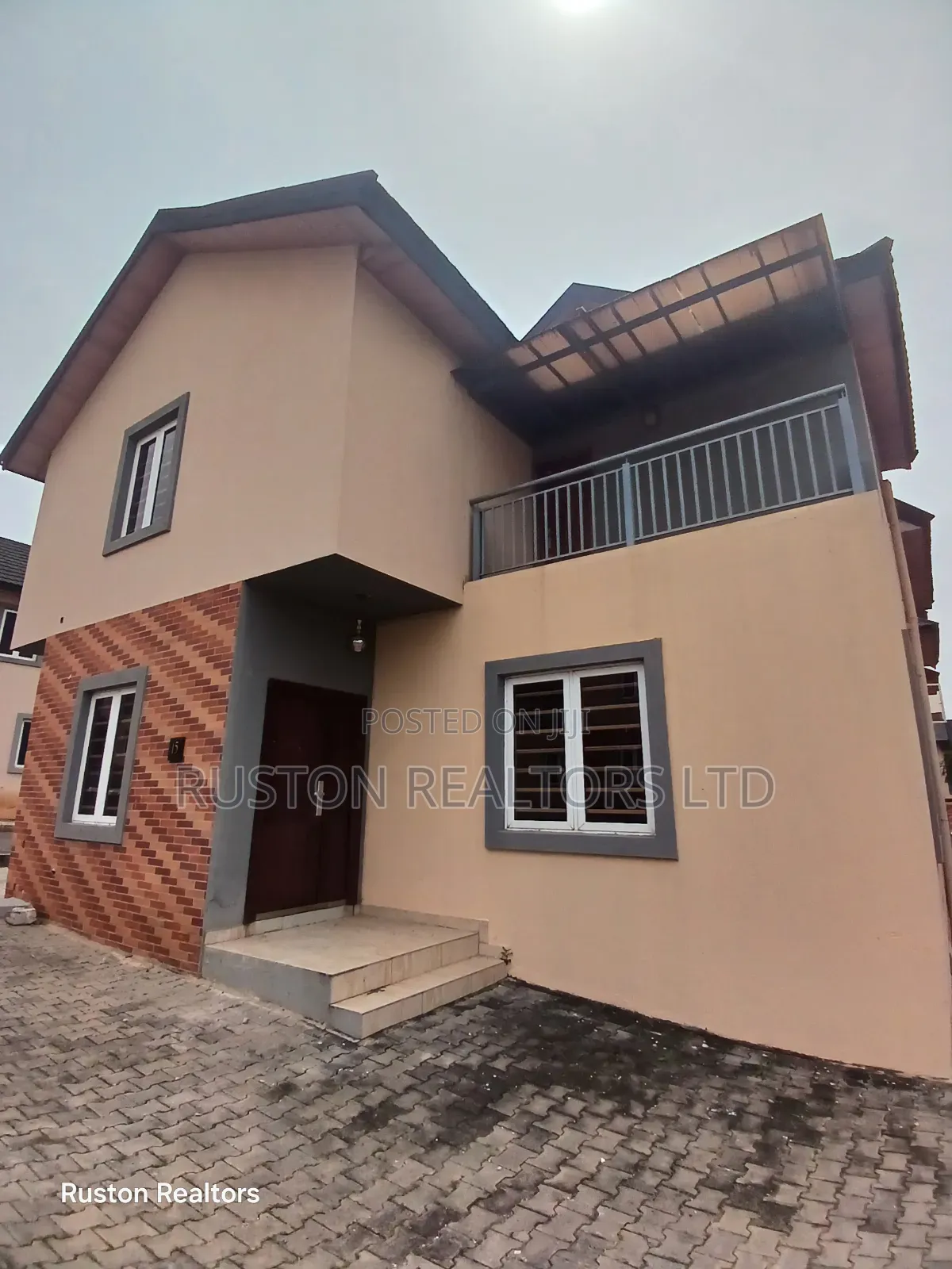 4bdrm Duplex in Ibadan for sale