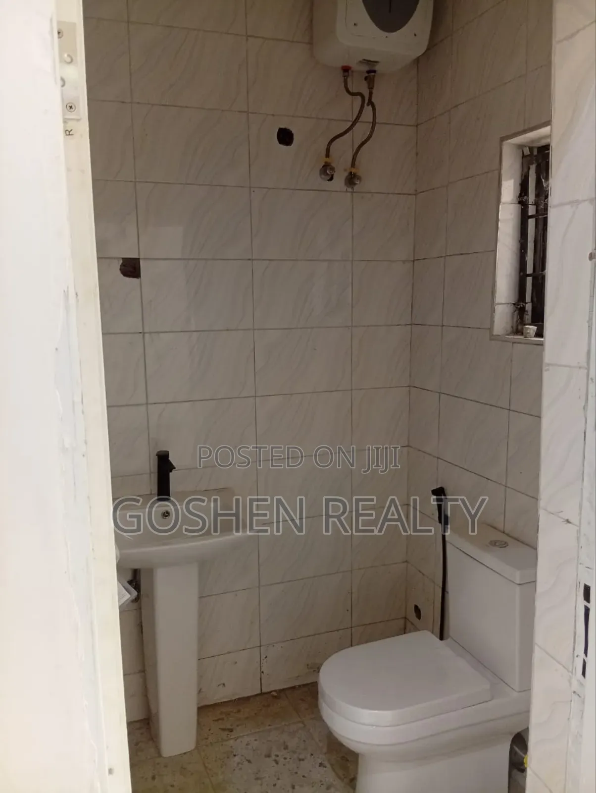 2bdrm Block of Flats in Fo1 Kubwa Pension for rent
