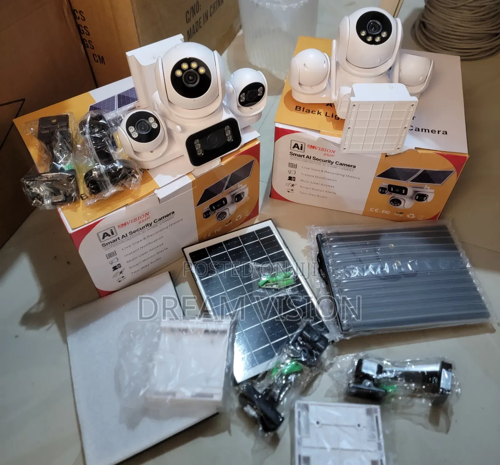 I Easy Solar Powered Camera 4 Lens