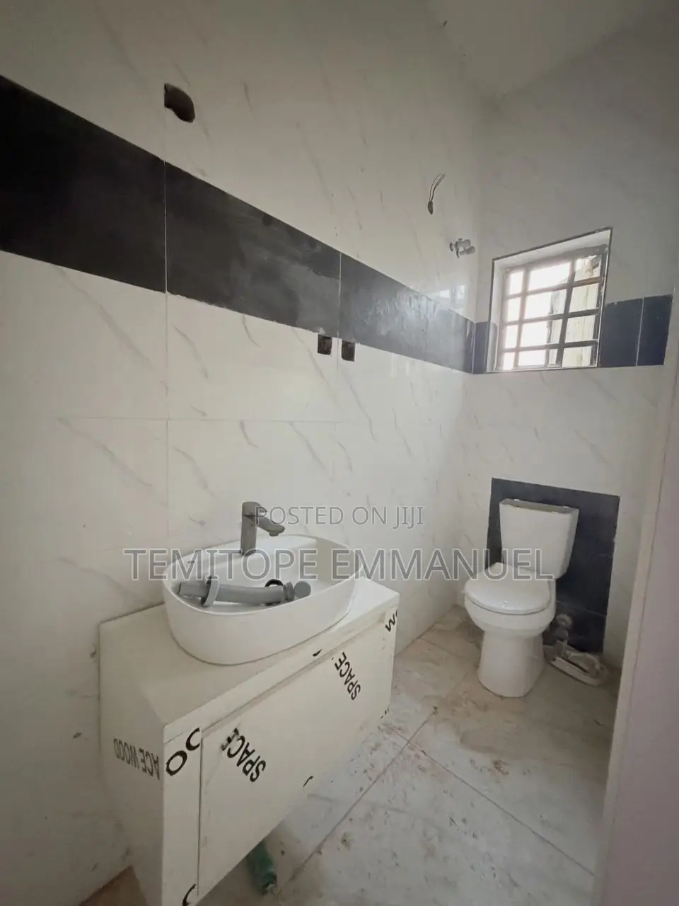 Furnished 4bdrm Duplex in Estate Mongoro for sale