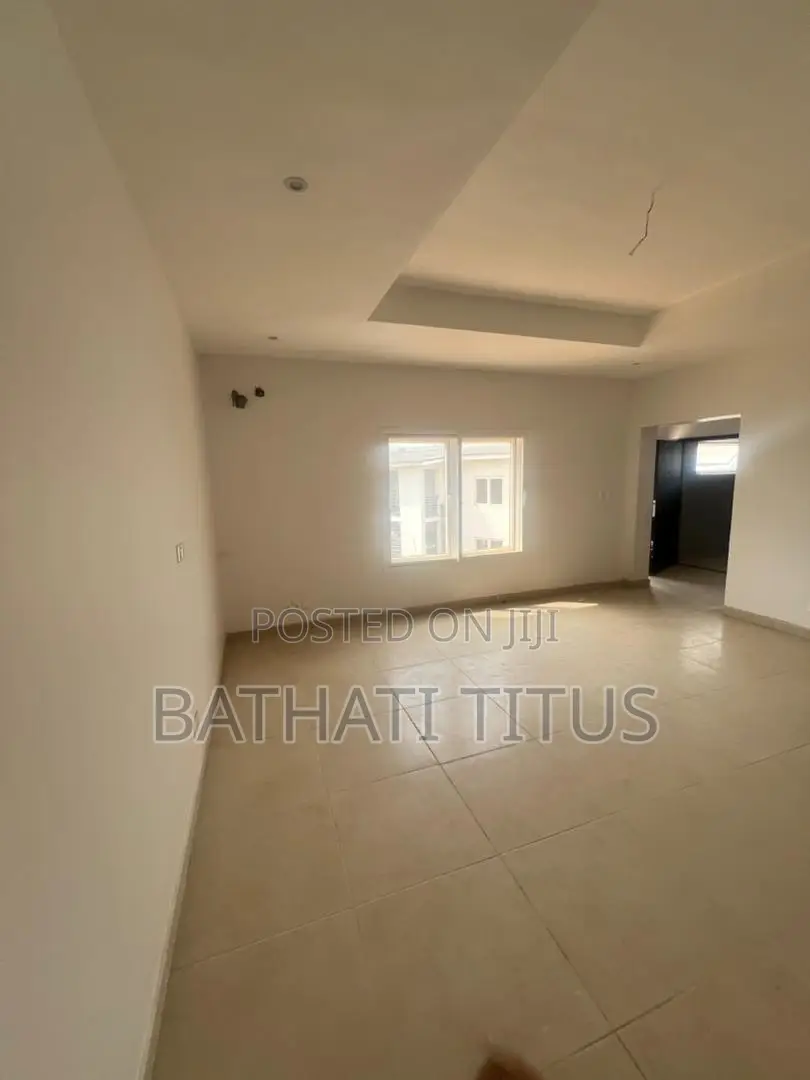 3bdrm Block of Flats in Life Camp for rent