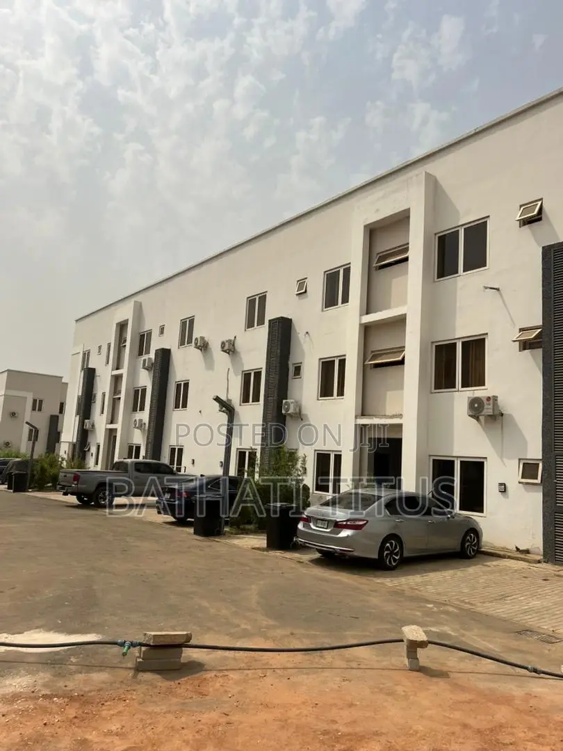 3bdrm Block of Flats in Life Camp for rent