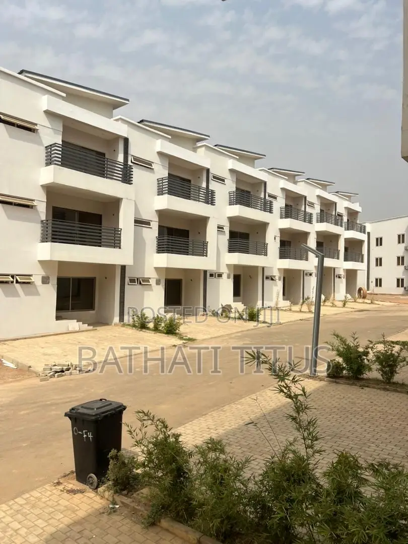 4bdrm Duplex in Bilaad Estate, Life Camp for rent